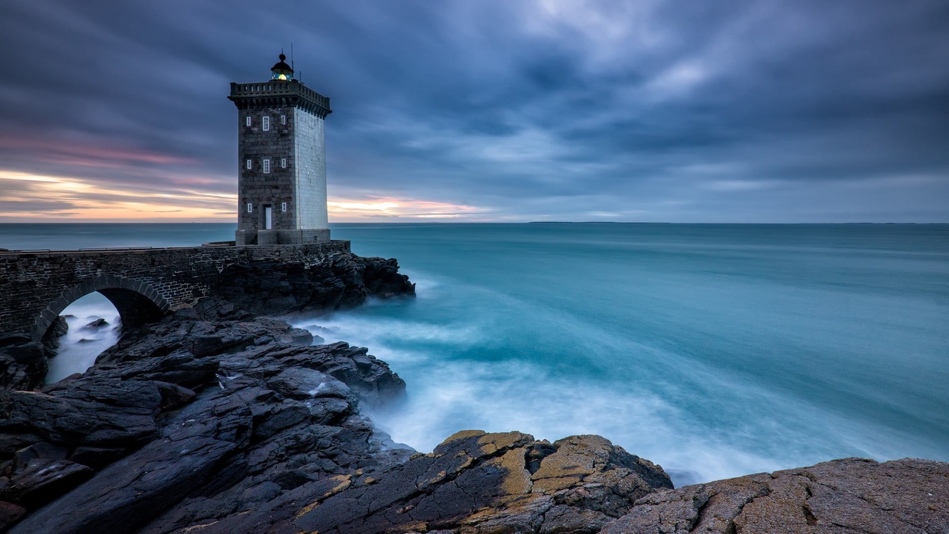 rock, sea, tower, 1080P, cloud, horizon over water, lighthouse, land, building, water, built structure, beauty in nature, guidance, le conquet, beach, HD Wallpaper