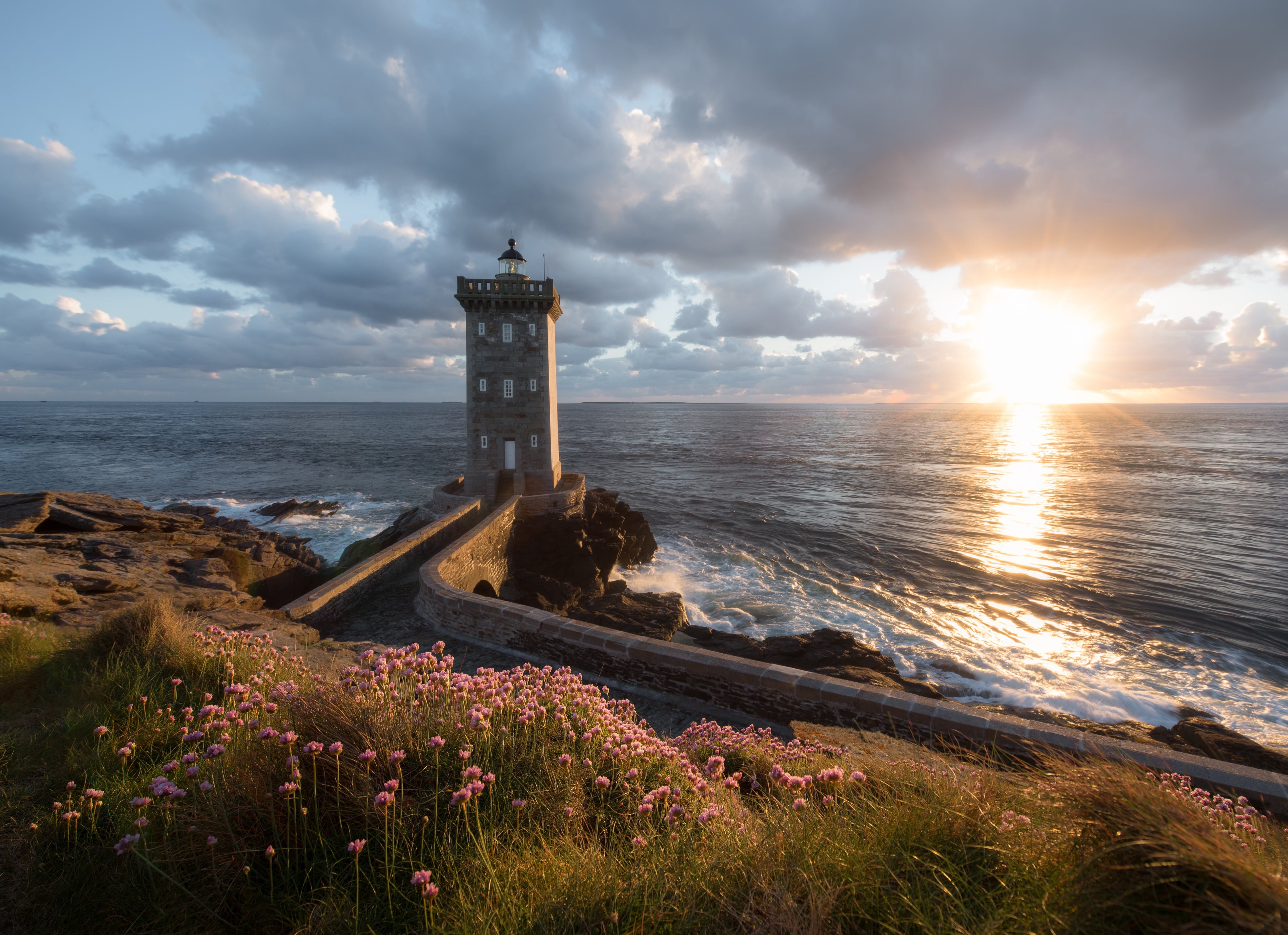 France, Atlantic Ocean, Seaside thrift, Bay of Brest, Brittany, sunset, lighthouse, coast, flowers, 5K, Kermorvan Lighthouse, The Atlantic ocean, the ocean, HD Wallpaper