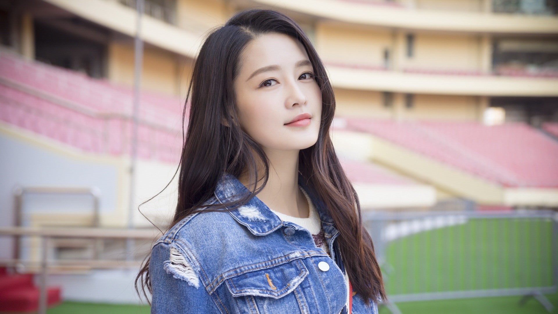 beautiful woman, casual clothing, long hair, hairstyle, education, looking at camera, teenager, Asian, focus on foreground, brown hair, women, portrait, HD Wallpaper
