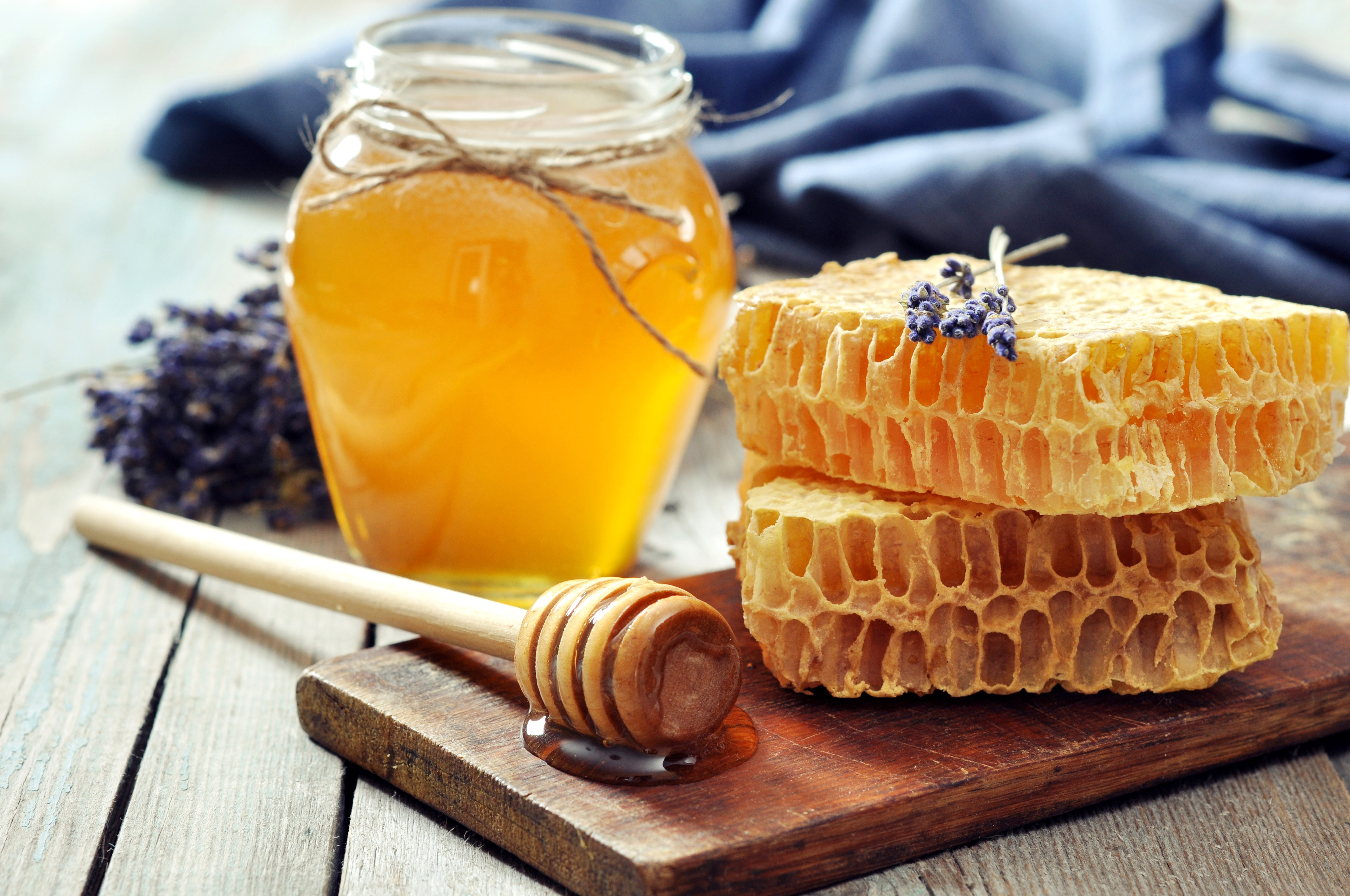 backgrounds, freshness, honeycomb, cell, Board, cutting board, jar, dieting, nature, snack, healthy Eating, homemade, Bank, close-up, indoors, still life, HD Wallpaper