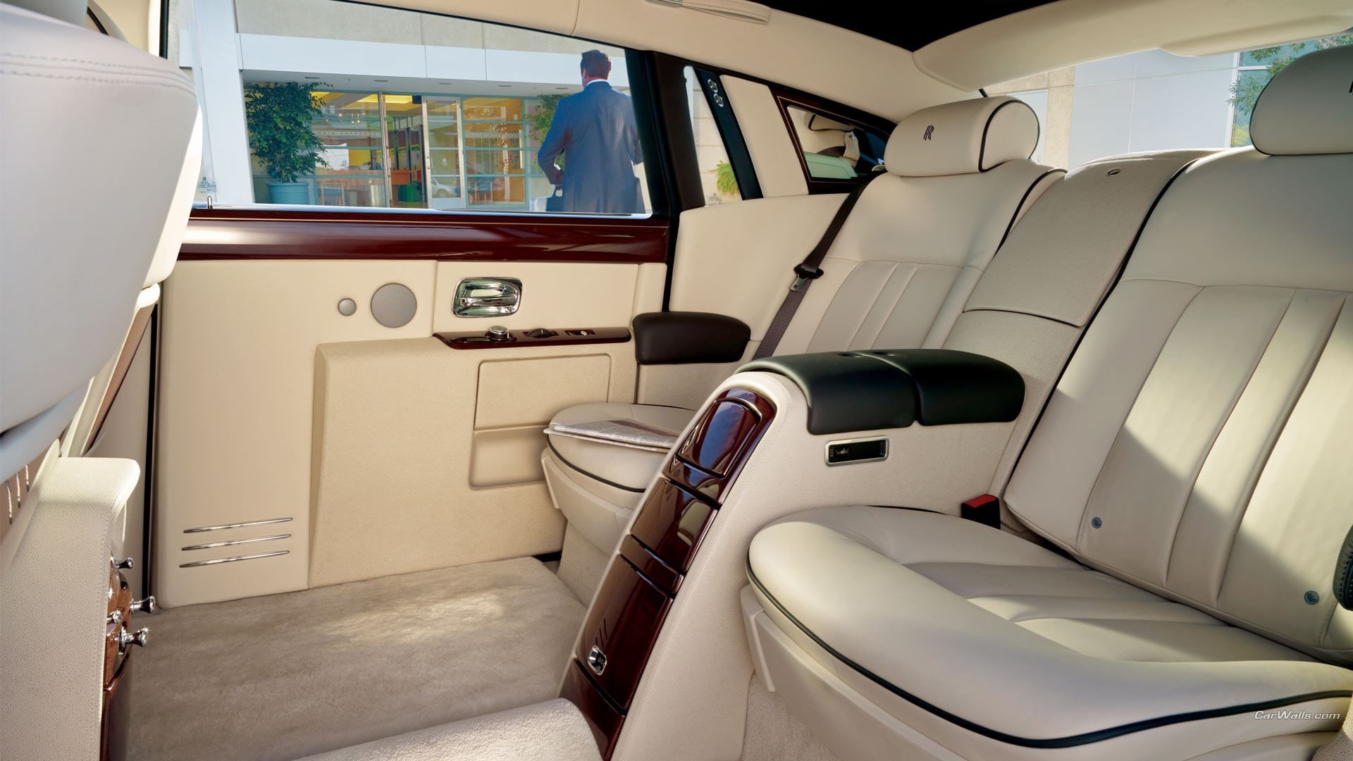 seat, brown, absence, interior, vehicle, window, transparent, day, transportation, vehicle seat, glass - material, car, Rolls-Royce Phantom, no people, HD Wallpaper