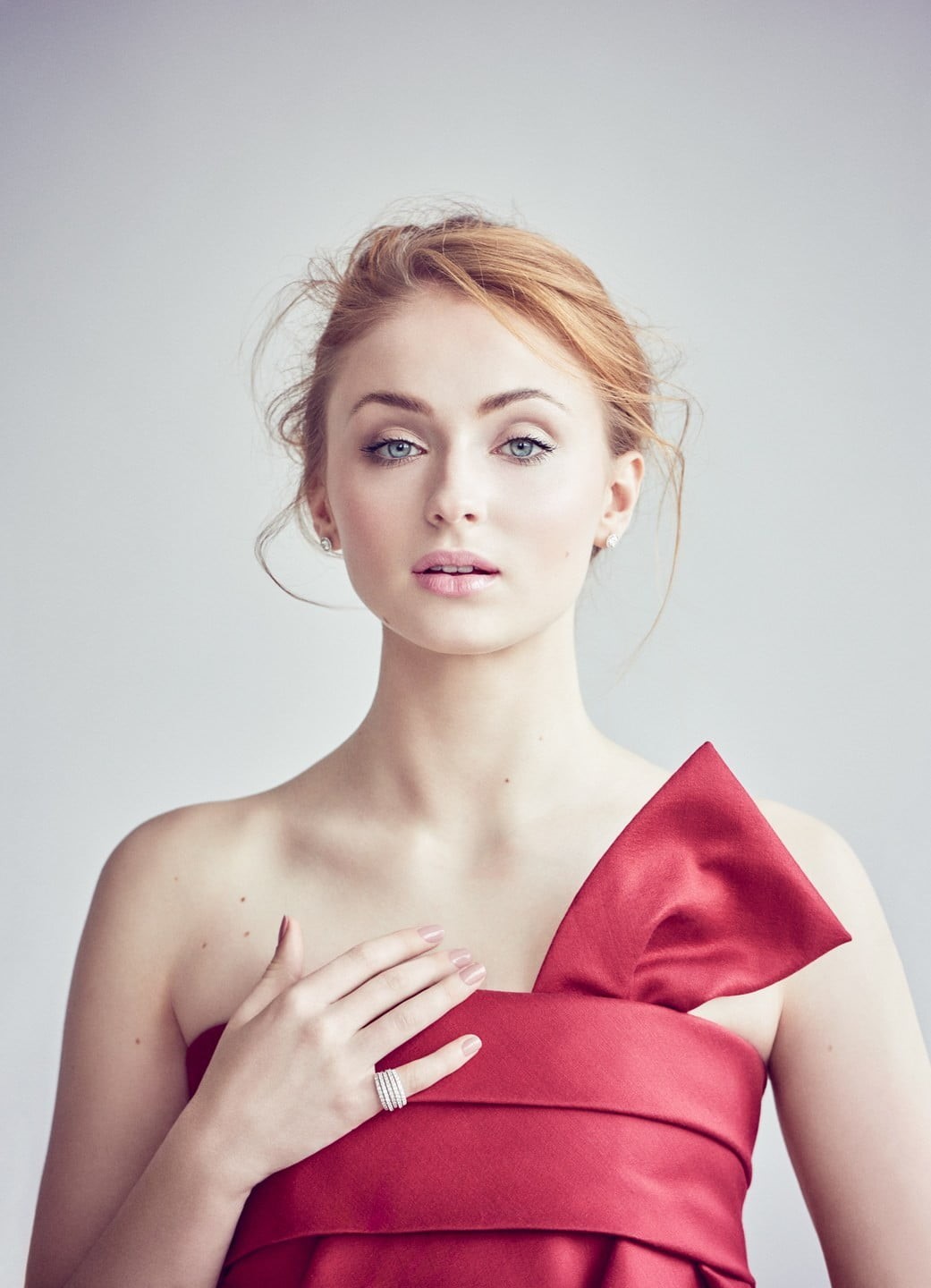 actress, Sophie Turner, haired, looking at camera, blond hair, beautiful woman, women, portrait display, strapless dress, bare shoulders, adult, woman, Phone HD Wallpaper