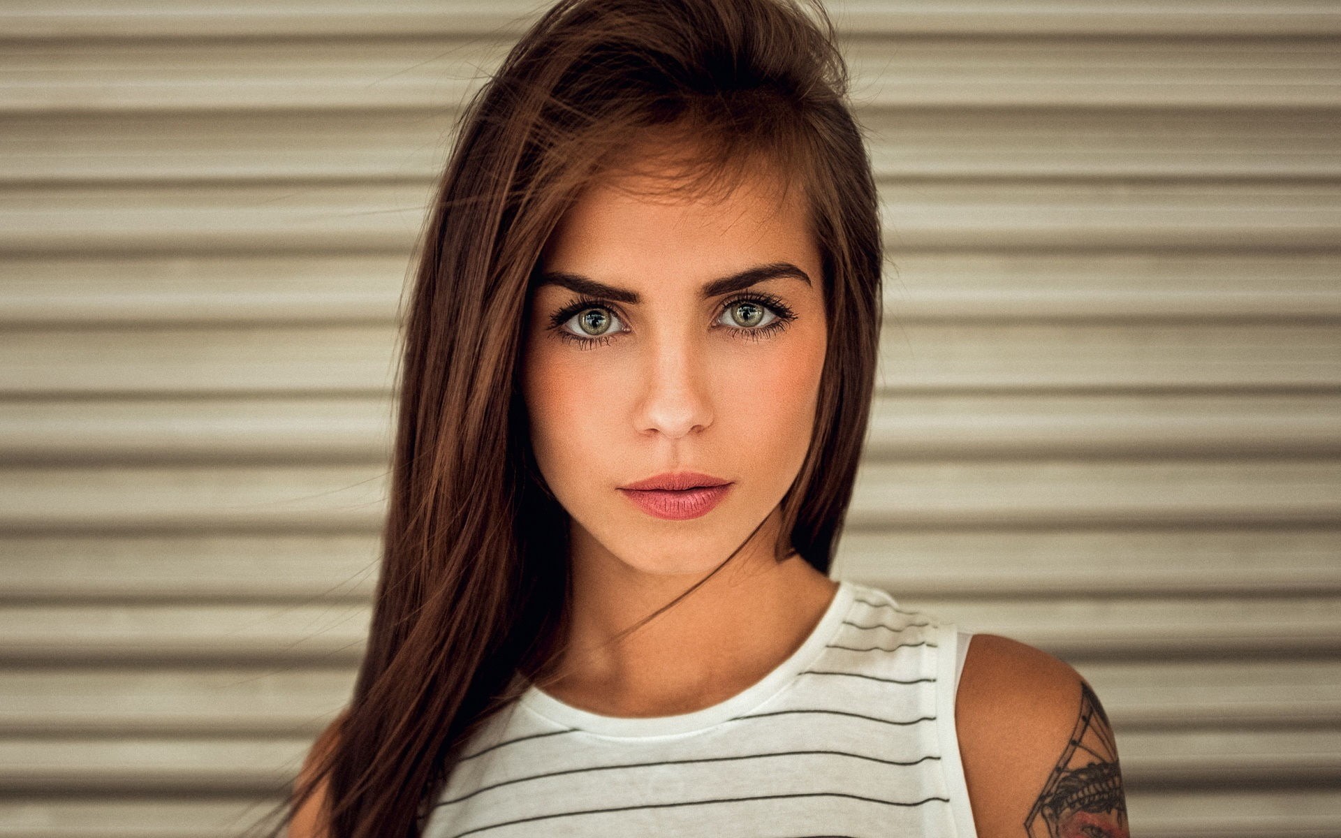 fashion, 1080P, beautiful people, beautiful woman, hairstyle, long hair, hair, front view, tattoo, green eyes, headshot, individuality, women, human face, HD Wallpaper