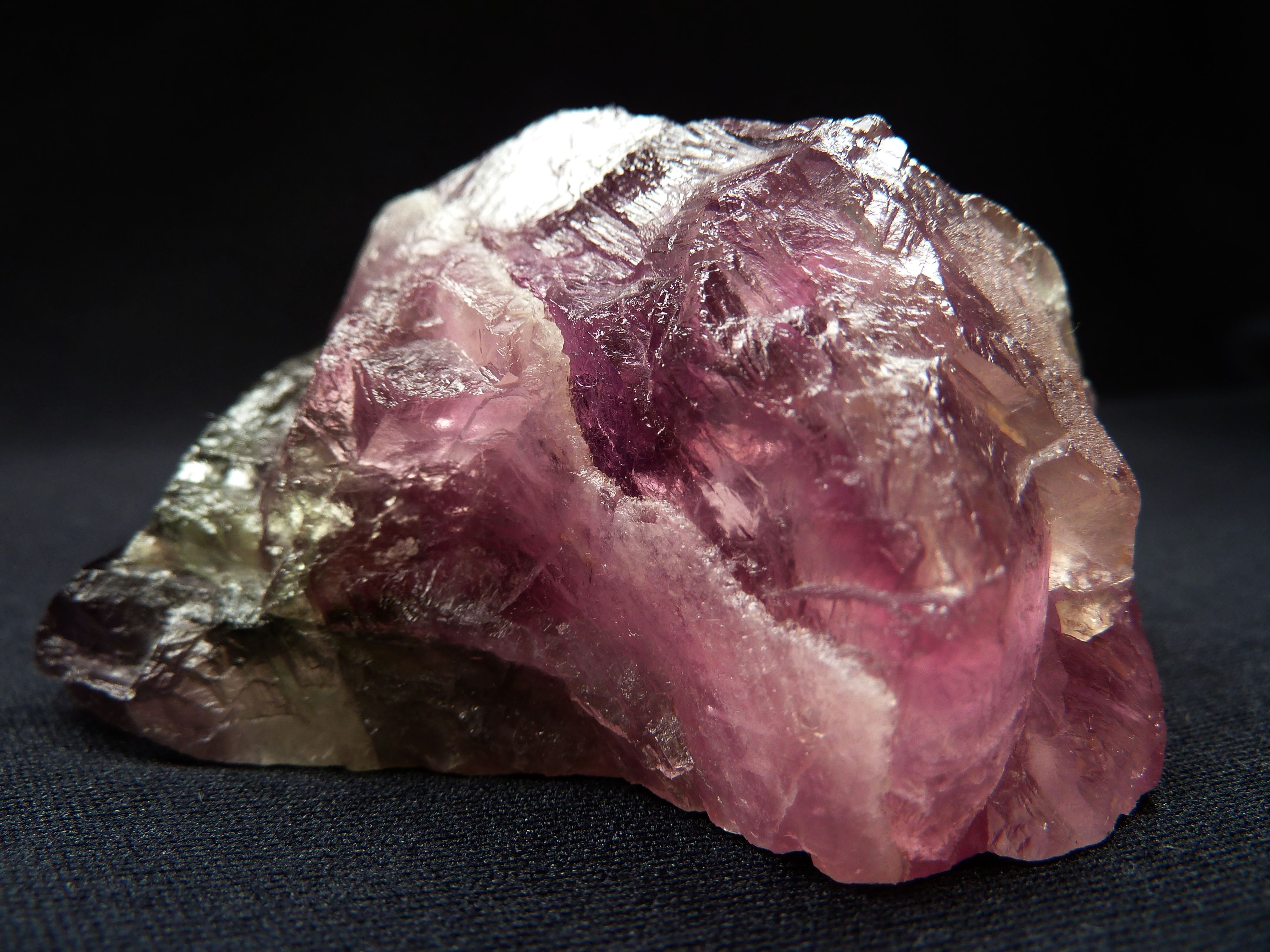 bright, valuable, quartz, rocks, still life, food, calcium fluoride, pink, protective stone, mineral, shimmer, black background, fluorspar, rock - Object, HD Wallpaper