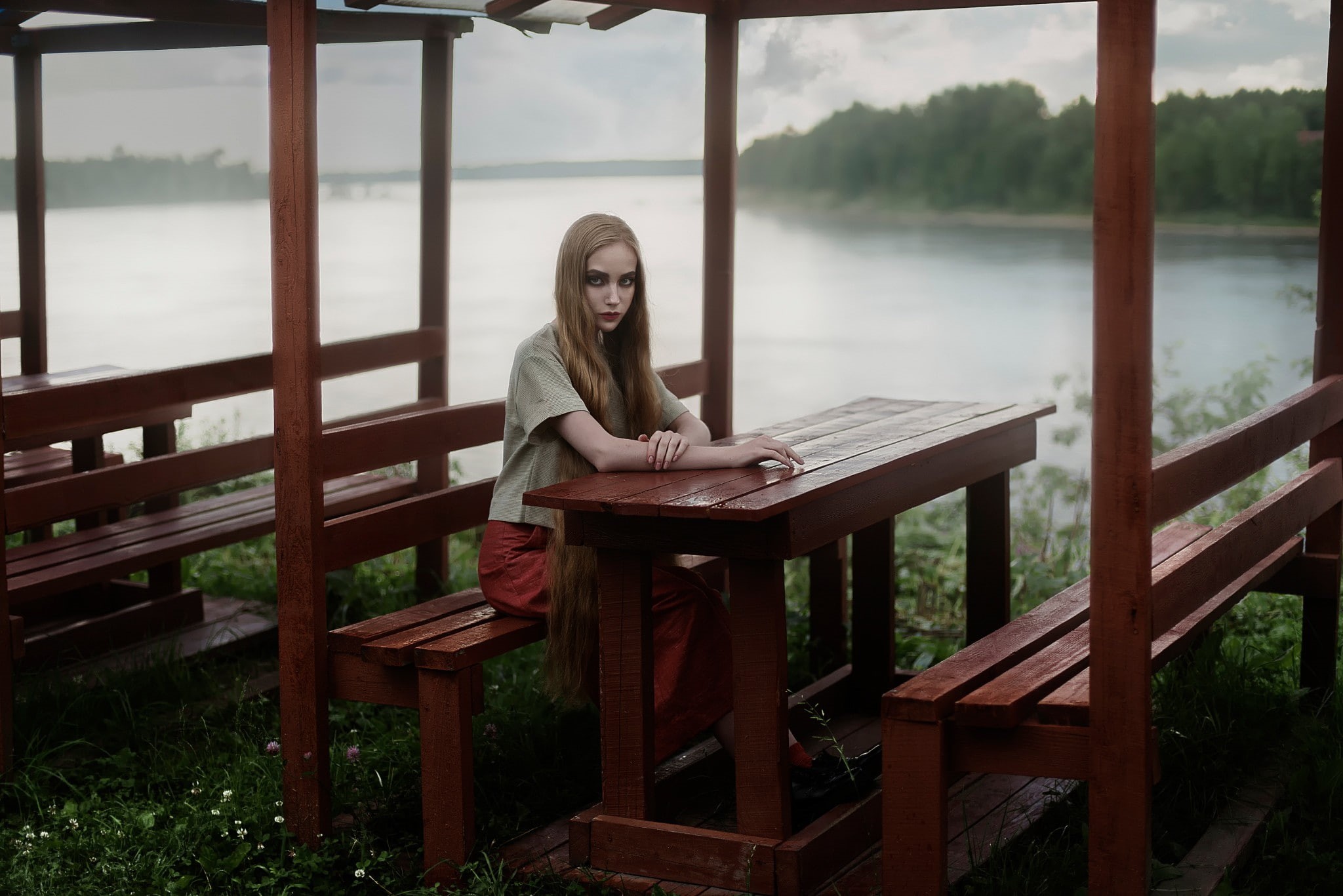 gloomy, sitting, 1080P, smoky eyes, model, Tatiana Mercalova, looking at viewer, blonde, portrait, long hair, women outdoors, Tatiana Mertsalova, grey tops, HD Wallpaper