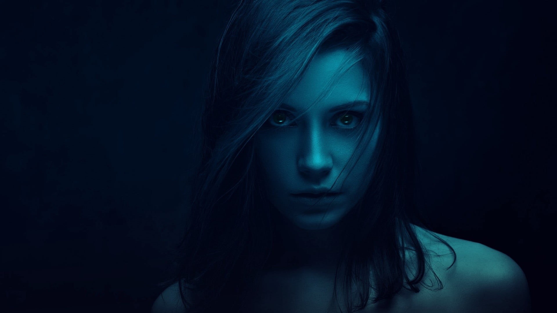 mystery, headshot, horror, simple background, beautiful woman, one person, black background, studio shot, model, contemplation, human face, portrait, 1080P, HD Wallpaper