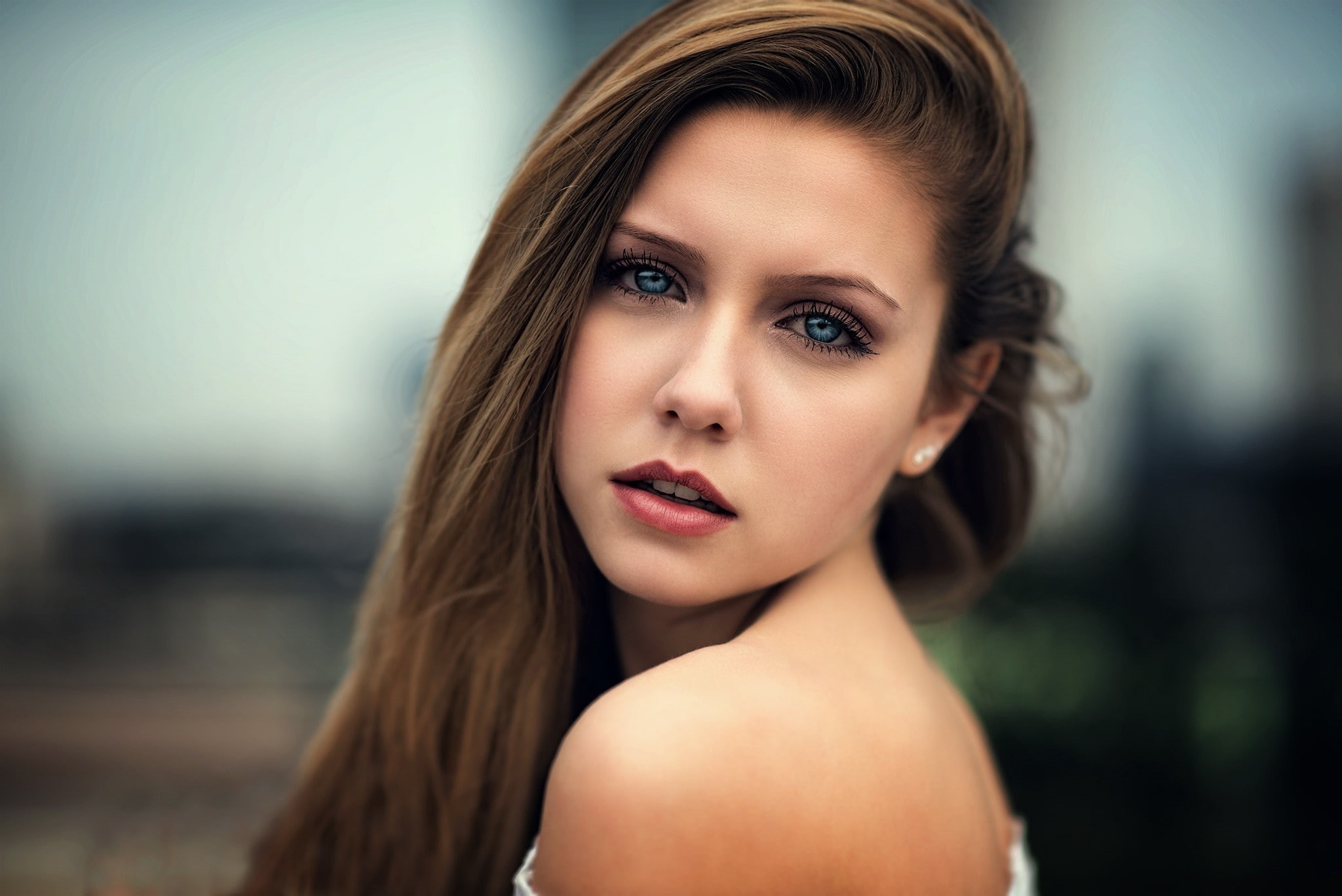 Mark Prinz, blue eyes, 1080P, lipstick, women, face, depth of field, portrait, HD Wallpaper