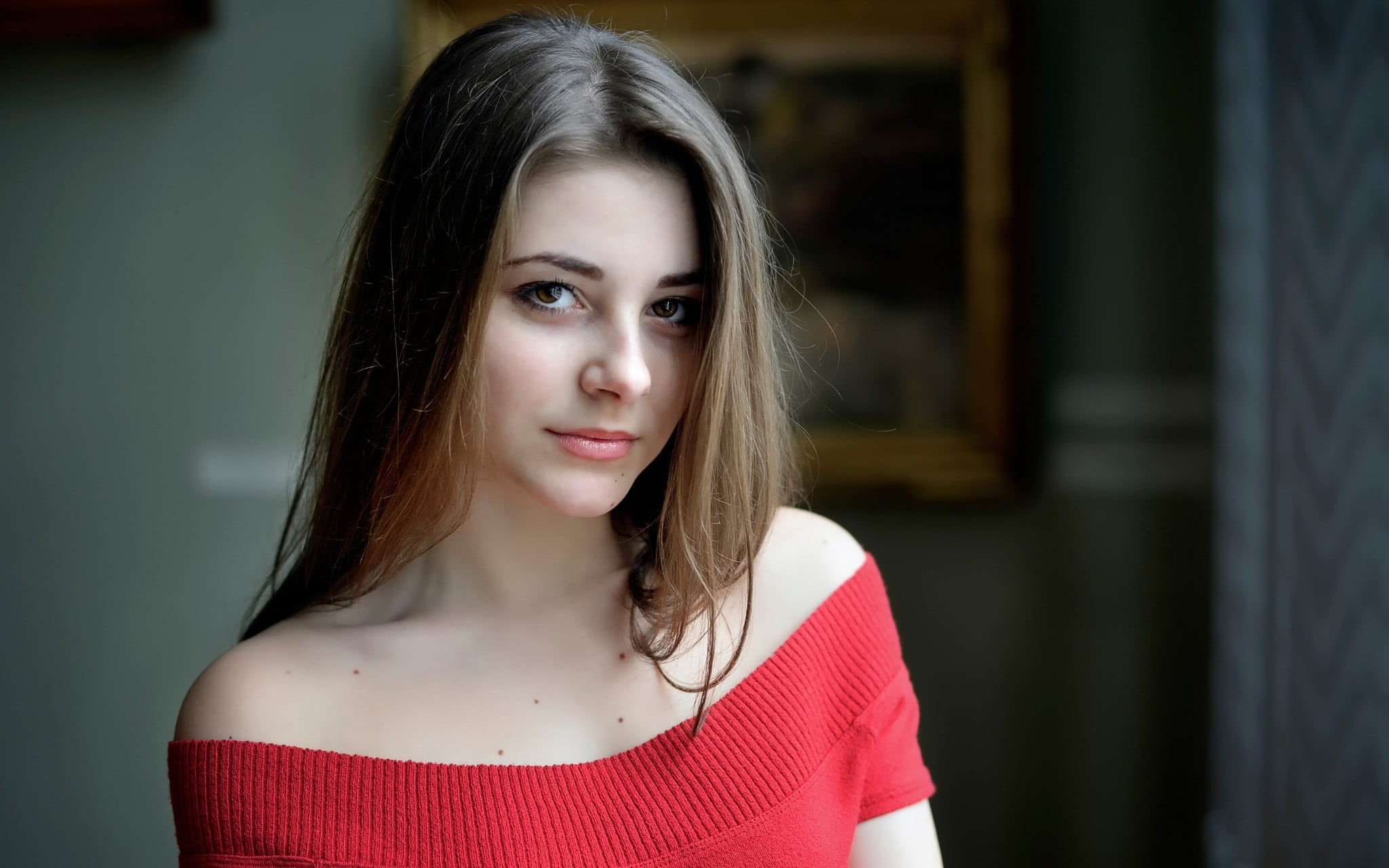 brunette, real people, headshot, long hair, beauty, looking at viewer, lifestyles, adult, Dana Kareglazaya, looking at camera, contemplation, standing, HD Wallpaper
