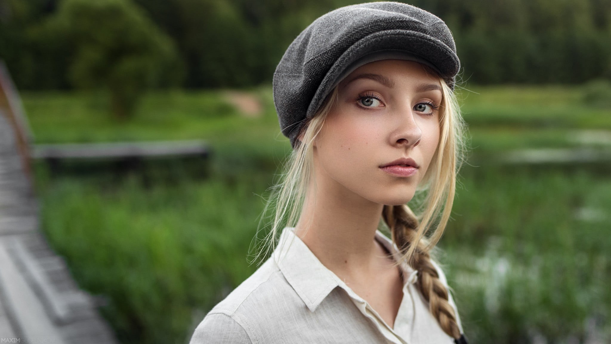 1080P, outdoors, fashion, contemplation, close-up, headshot, looking at camera, women, focus on foreground, hairstyle, hair, clothing, Alice Tarasenko, HD Wallpaper