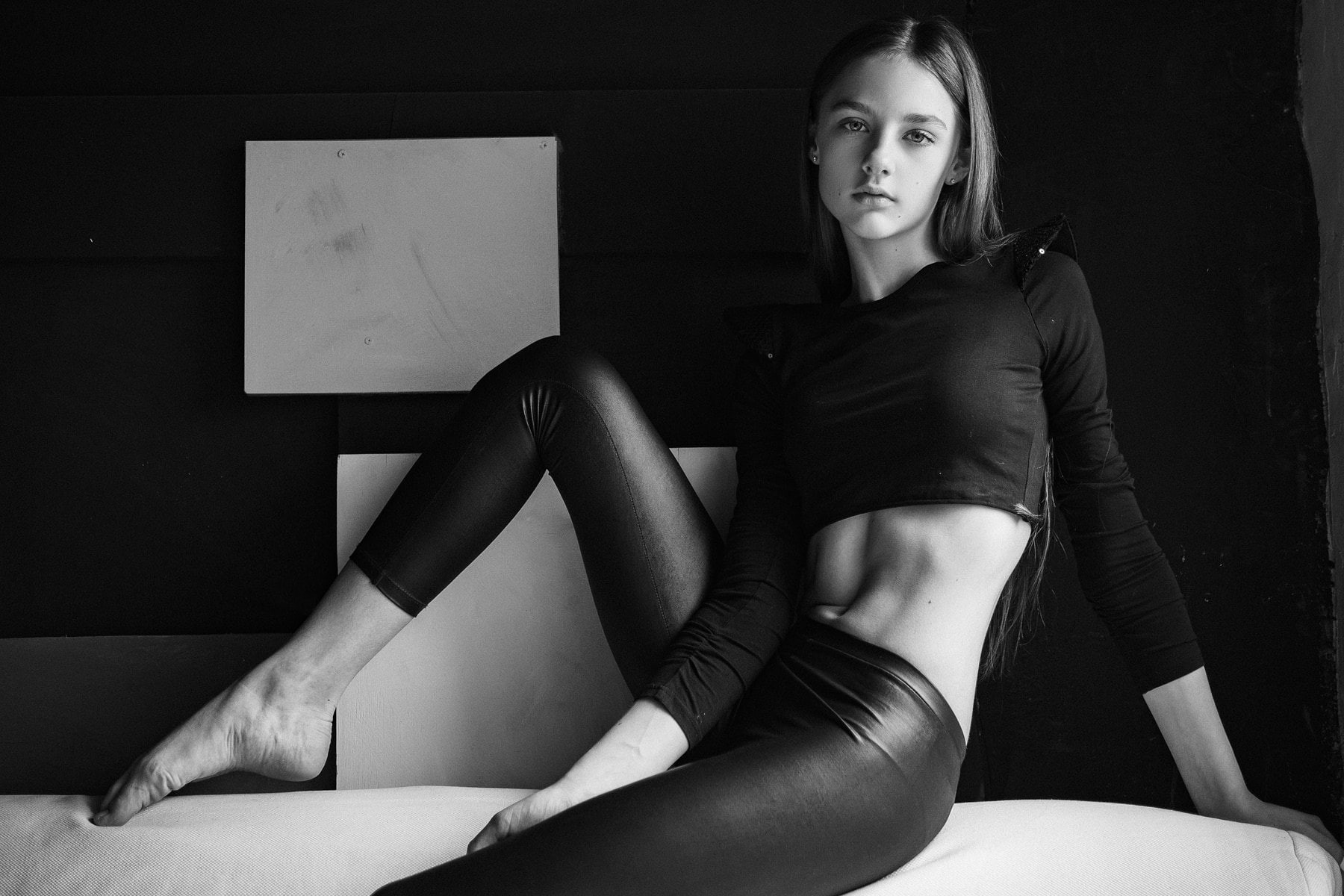 monochrome, barefoot, Aleksey Trifonov, women, leather pants, black clothing, 720P, model, HD Wallpaper