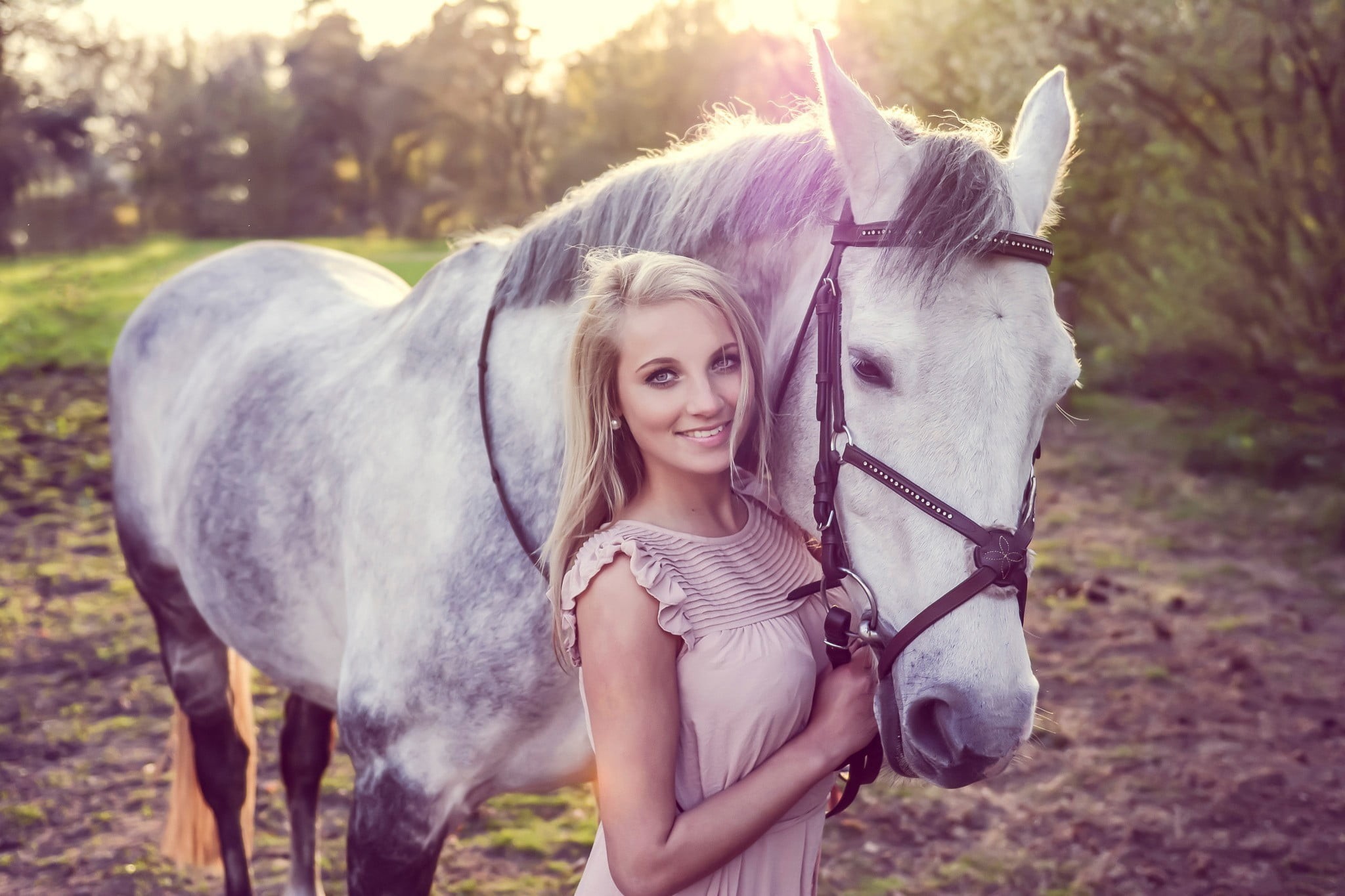 teenager, women, dress, blonde, looking at camera, women with horse, outdoors, mammal, pets, land, one person, hairstyle, grass, nature, hair, pearl earrings, HD Wallpaper