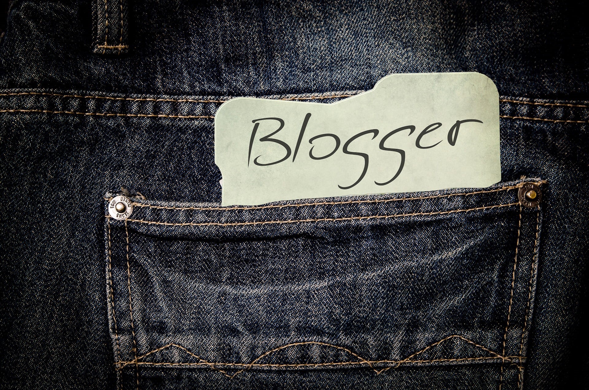 close-up, interaction, word, content management system, content, exchange of information, denim, public, casual clothing, paper, information, sign, 1080P, HD Wallpaper