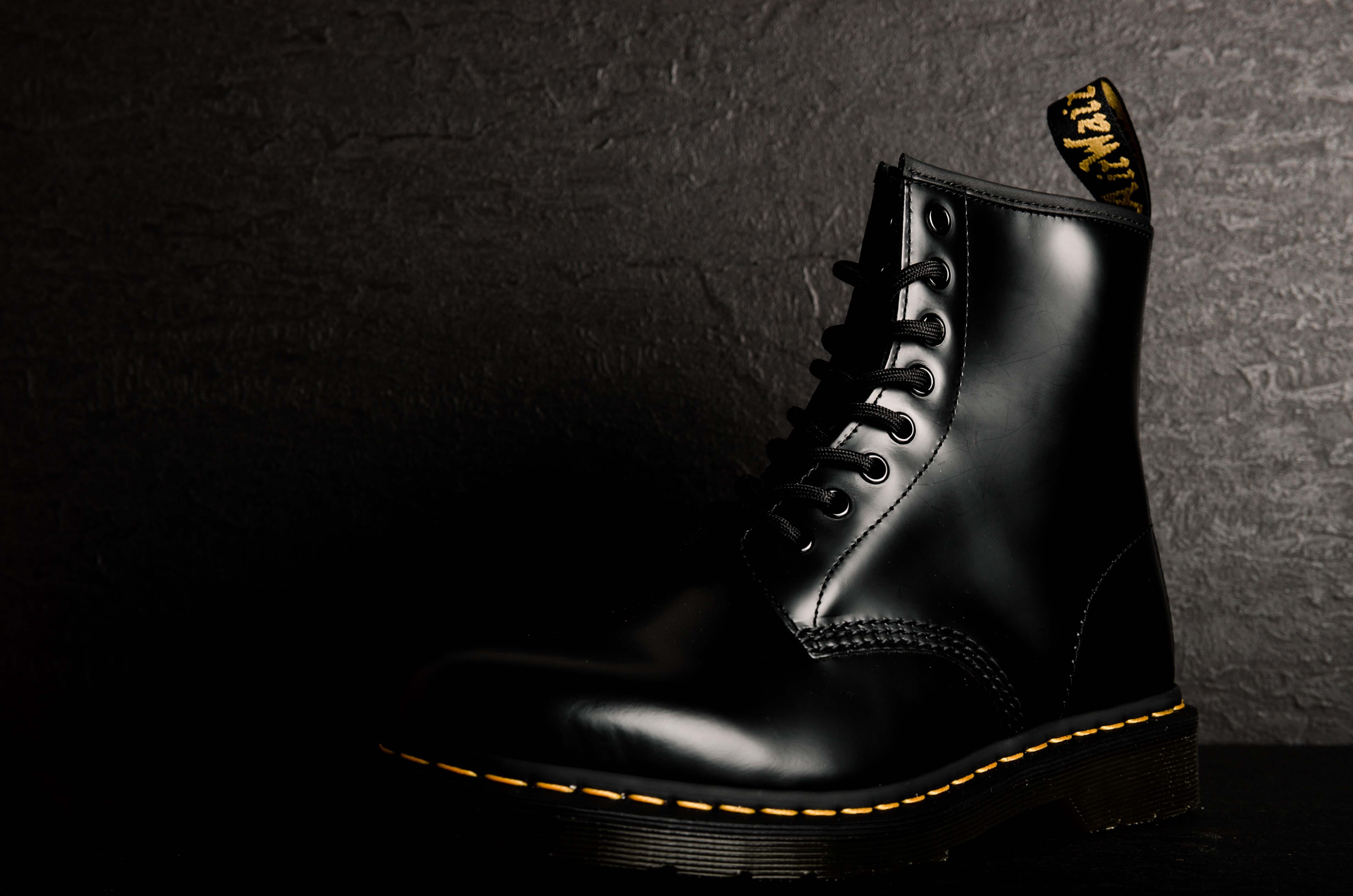 productphotography, dr.martens, clothing, lowkey, drmartens, unpaired, no people, 4K, shoe, apparel, black, fashion, copy space, pair, studio, black background, HD Wallpaper
