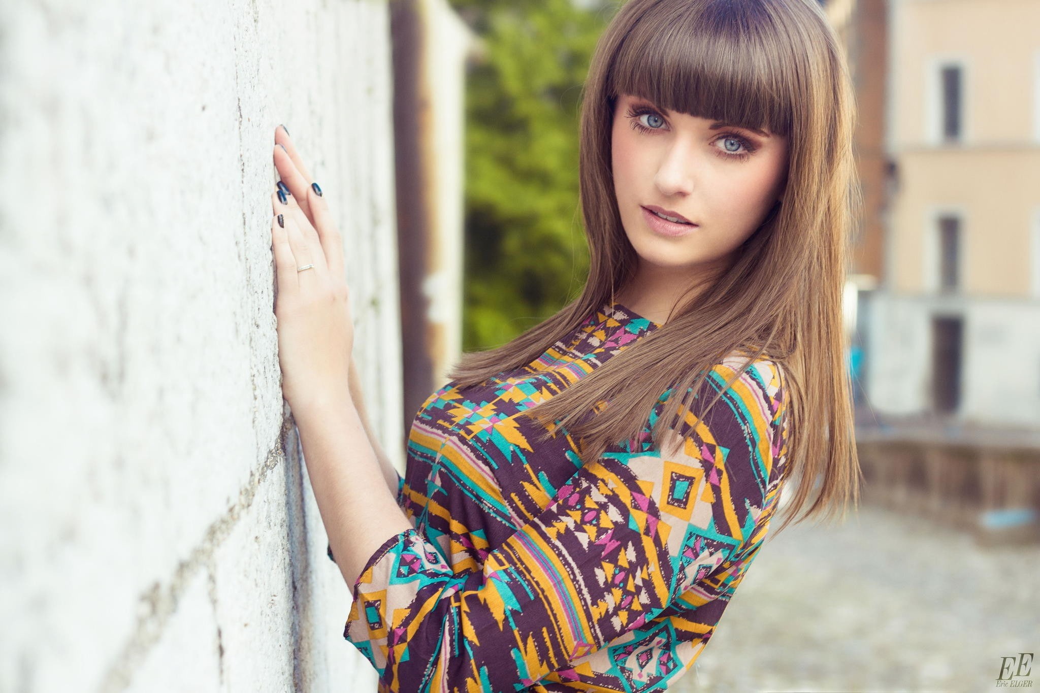straight hair, long hair, depth of field, 1080P, face, Eric Elger, blue eyes, women outdoors, blonde, model, looking at viewer, women, HD Wallpaper