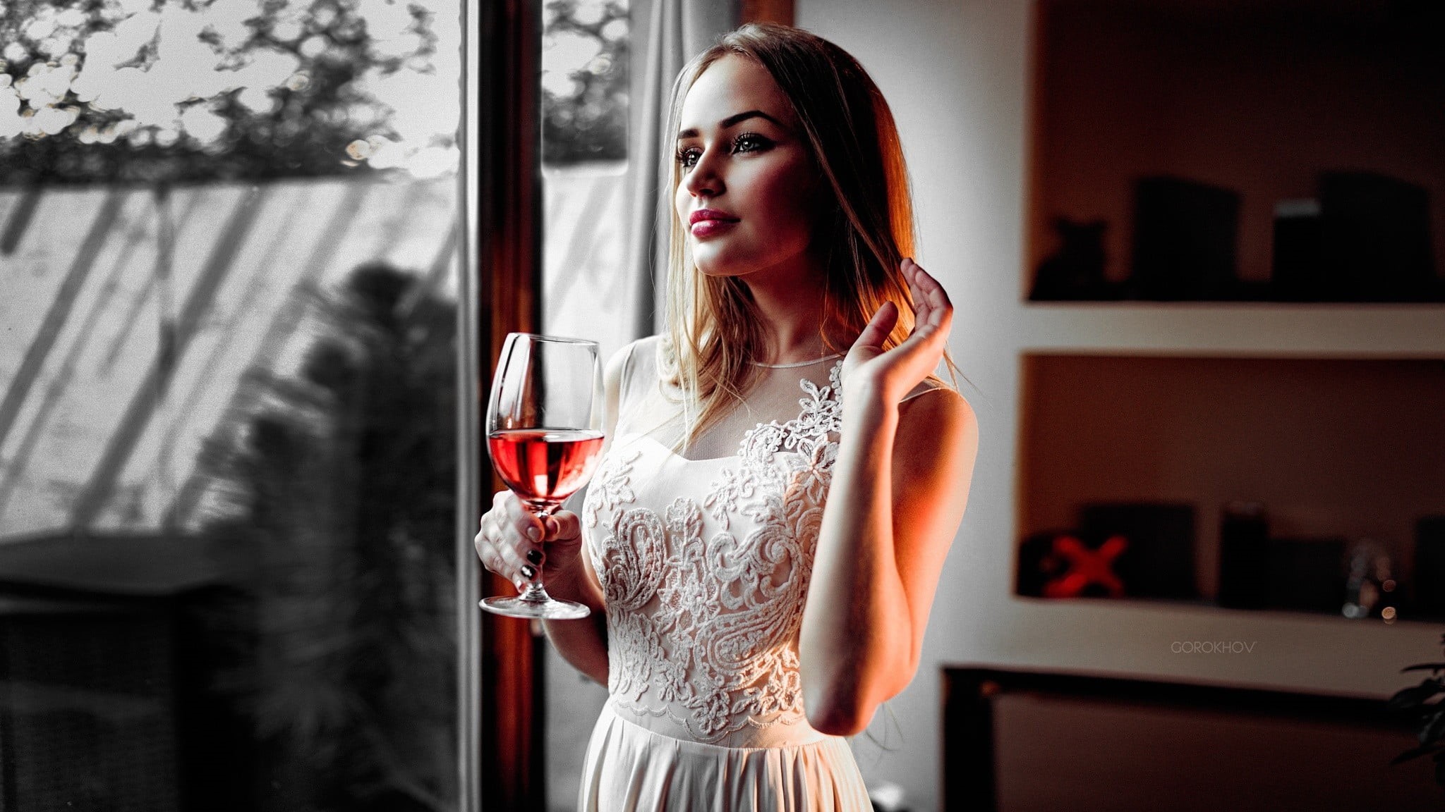 drinking, luxury, adult, blonde, 1080P, Maria Puchnina, long hair, refreshment, women, household equipment, young women, wineglass, indoors, juicy lips, HD Wallpaper