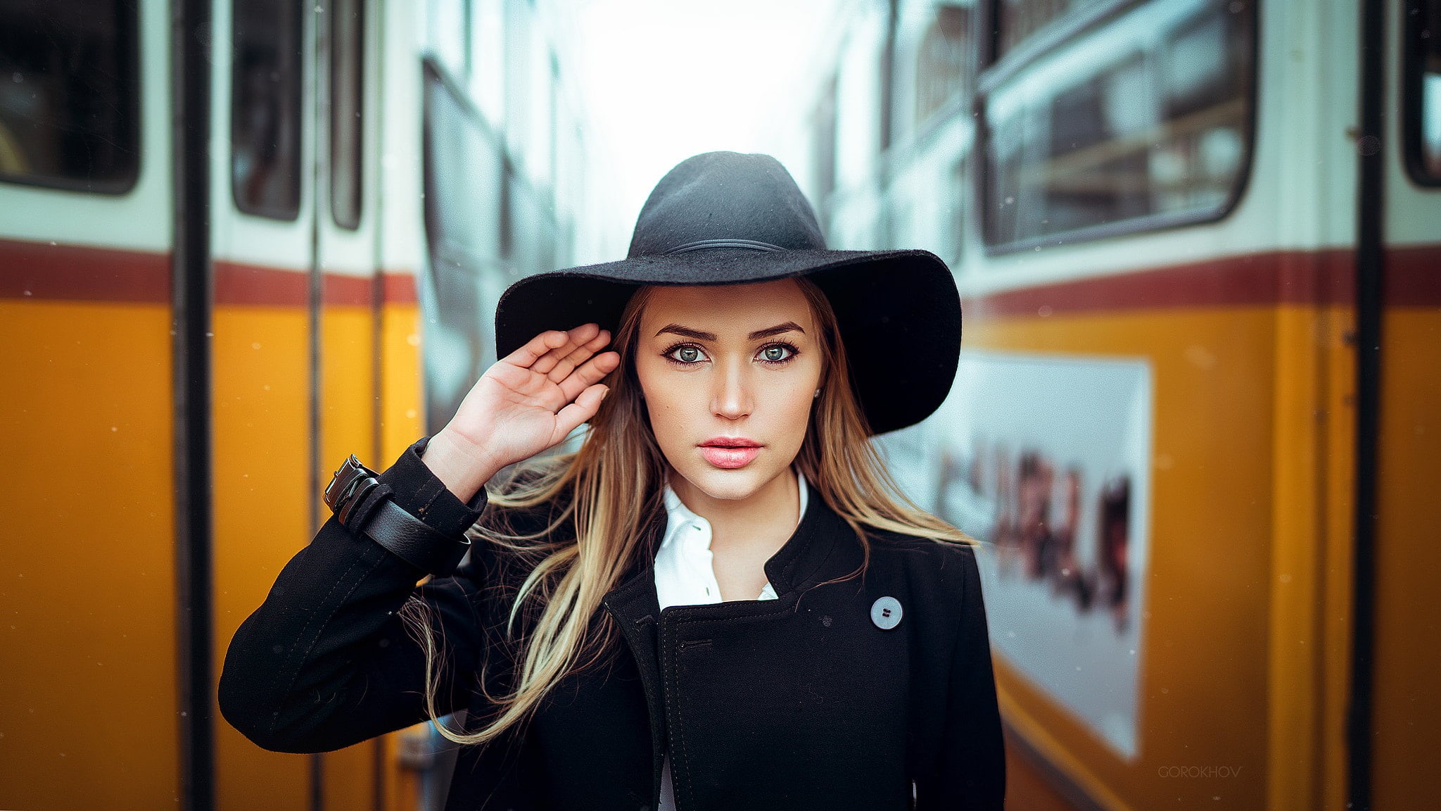 hairstyle, black hat, public transportation, face, women with hats, portrait, Maria Puchnina, beauty, transportation, beautiful woman, rail transportation, HD Wallpaper