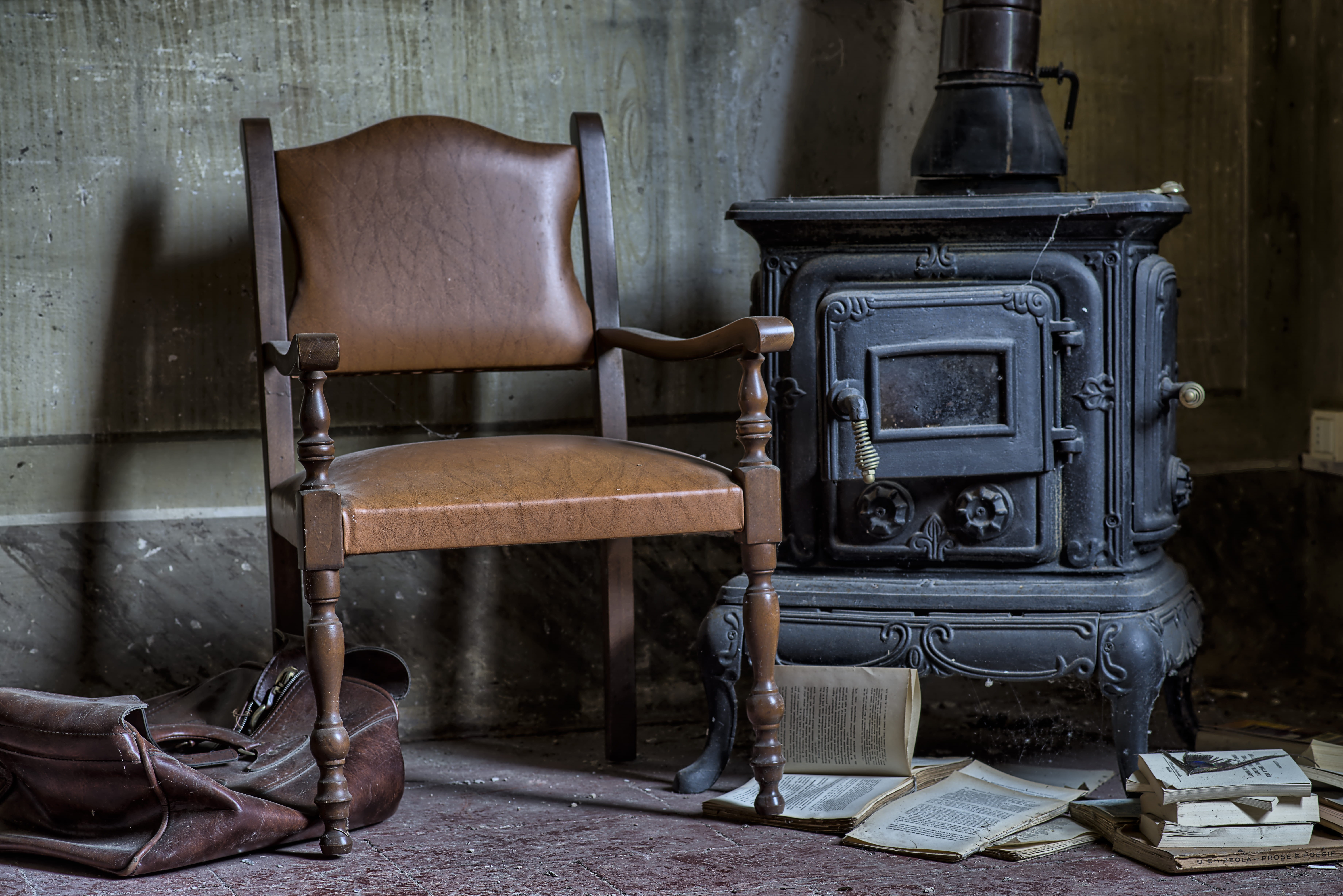 day, abandoned, 5K, wooden, retro styled, beside, old, wood, no people, heather, stair, leather, nostalgia, woodburner, wall - building feature, vintage, HD Wallpaper