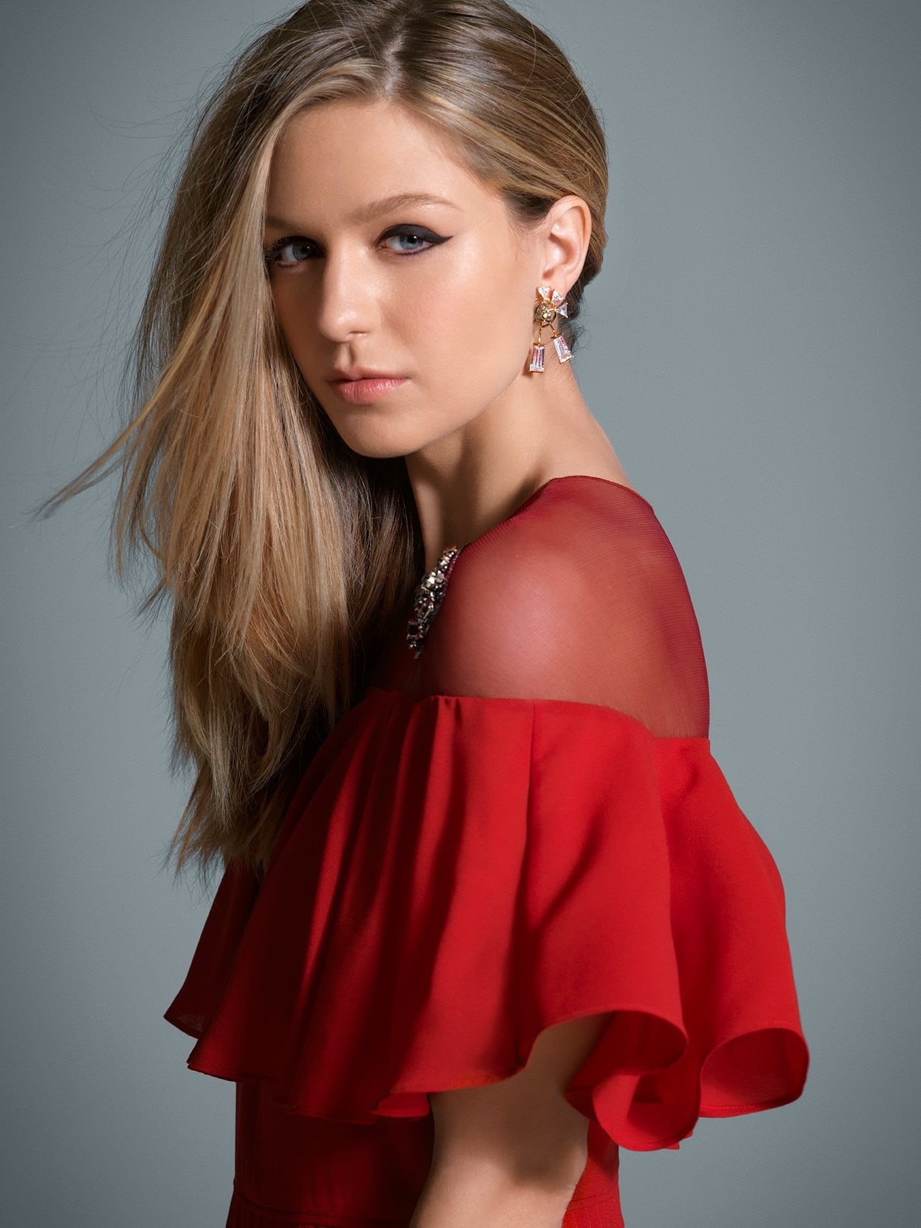 blue eyes, blue background, looking over shoulder, one person, fashion model, beauty, fashion, long hair, beautiful woman, Melissa Benoist, blonde, human hair, Phone HD Wallpaper