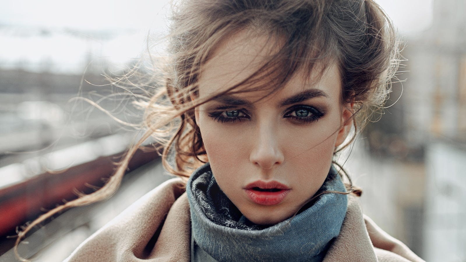 looking at viewer, smoky eyes, clothing, depth of field, Victoria Vishnevetskaya, young adult, focus on foreground, face, 720P, eyes, brunette, model, HD Wallpaper
