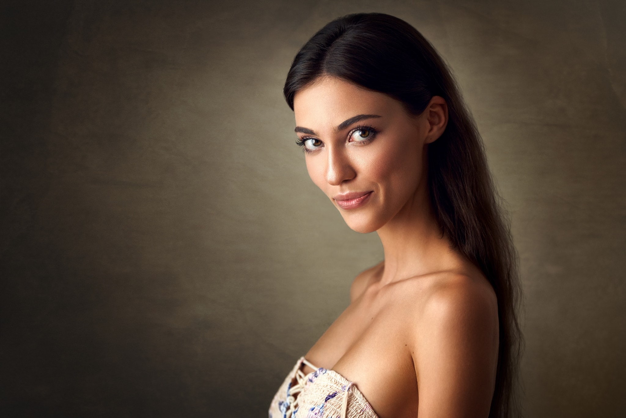 women, brunette, 1080P, Milan R, looking at viewer, portrait, bare shoulders, long hair, hazel eyes, smiling, model, HD Wallpaper