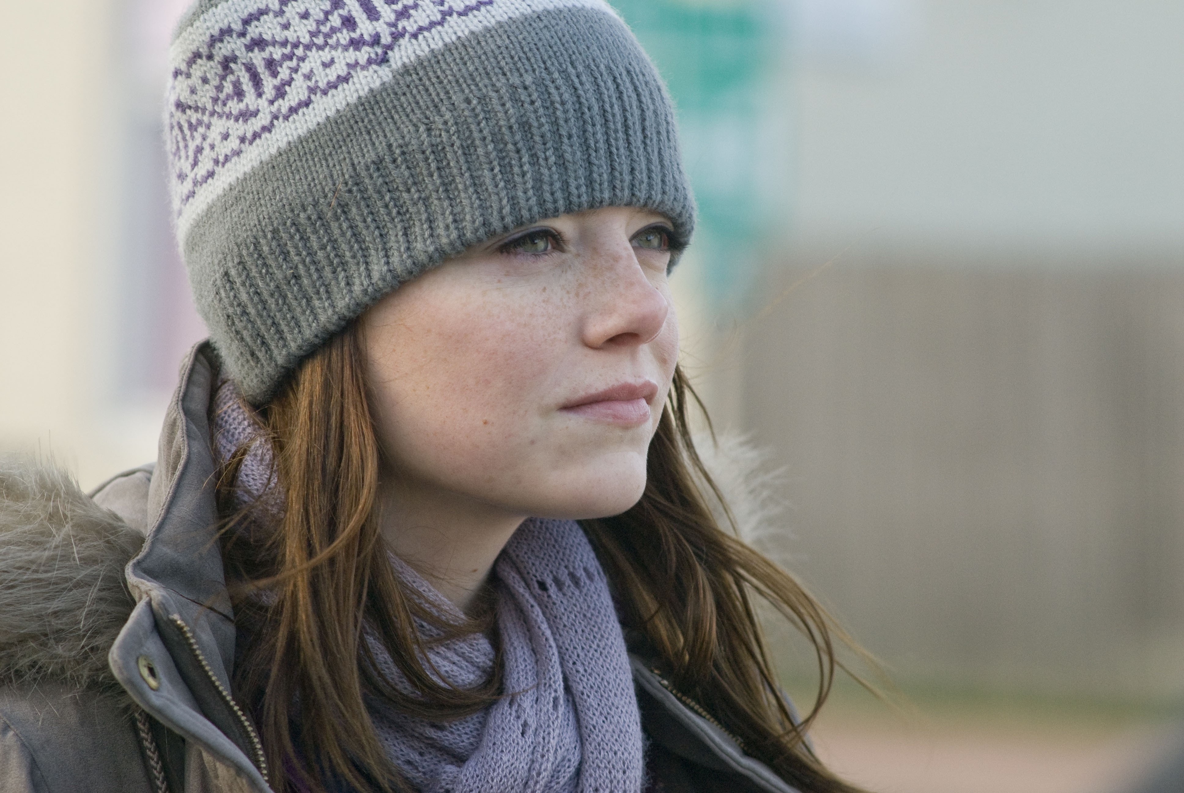 4K, young women, contemplation, Emma Stone, grey jacket, winter, pre-adolescent child, hat, hairstyle, celebrity, outdoors, teenager, clothing, close-up, HD Wallpaper