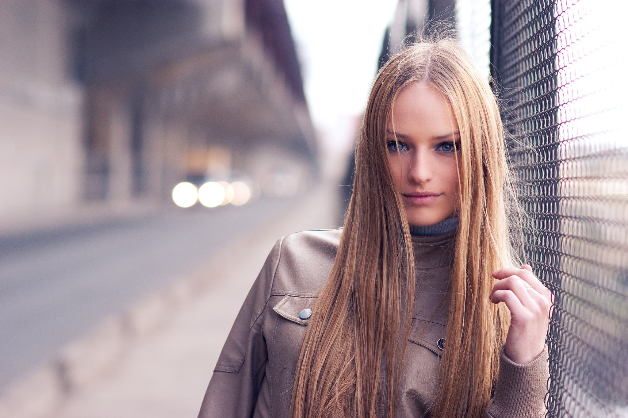 women, portrait, blond hair, beauty, women outdoors, 1080P, adult, looking at camera, city, young adult, fashion, hairstyle, long hair, looking at viewer, HD Wallpaper