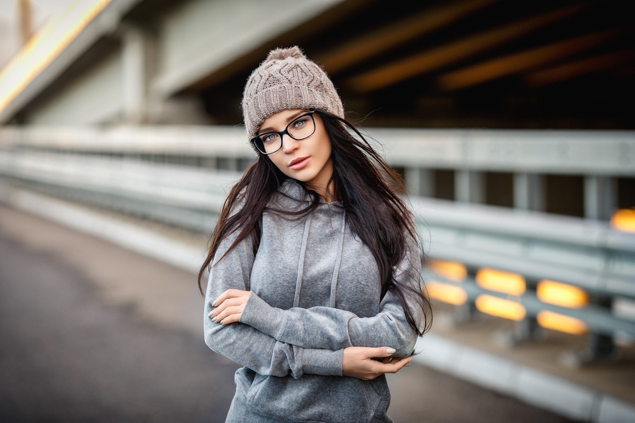 train, outdoors, hair, architecture, women, brunette, rail transportation, young adult, beauty, track, one person, portrait, hat, adult, clothing, beautiful woman, HD Wallpaper
