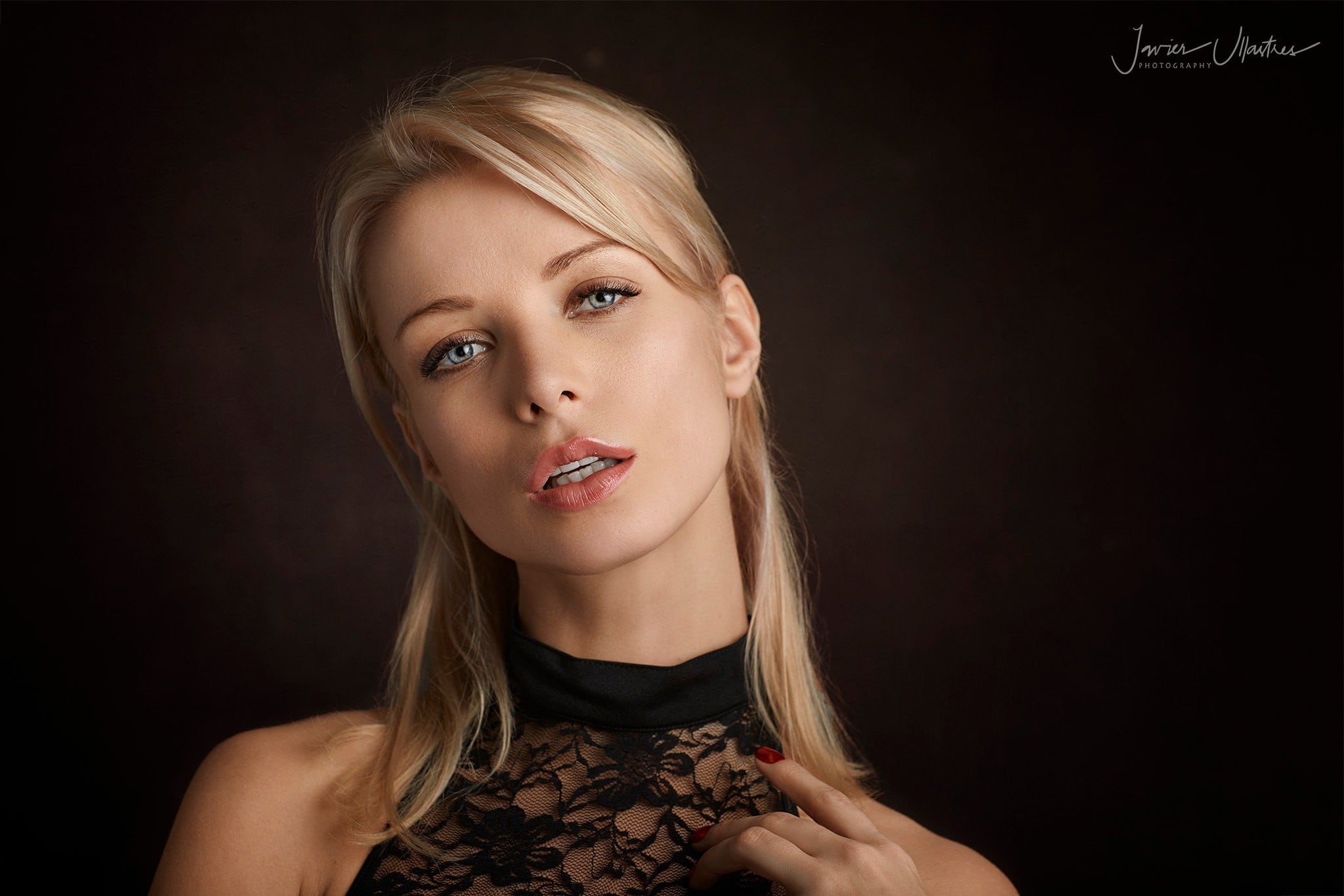 front view, blond hair, young adult, fashion, blonde, beauty, looking at camera, hairstyle, beautiful people, portrait, long hair, women, young women, wide jaw, HD Wallpaper