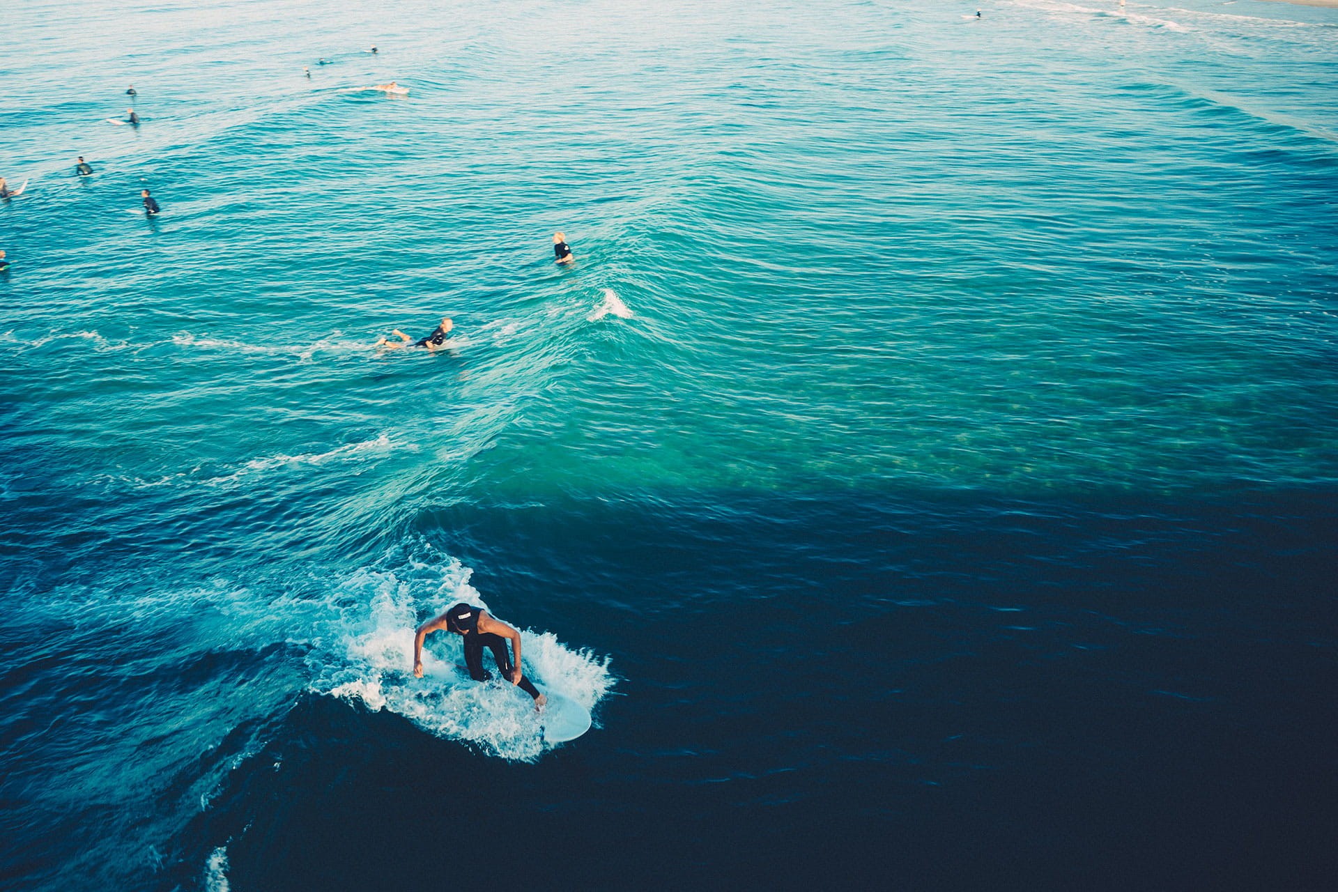 men, people, wave, 1080P, surf, lifestyles, man, green, aquatic sport, swimming, adventure, blue, one person, sea, summer, fun, sport, leisure activity, HD Wallpaper