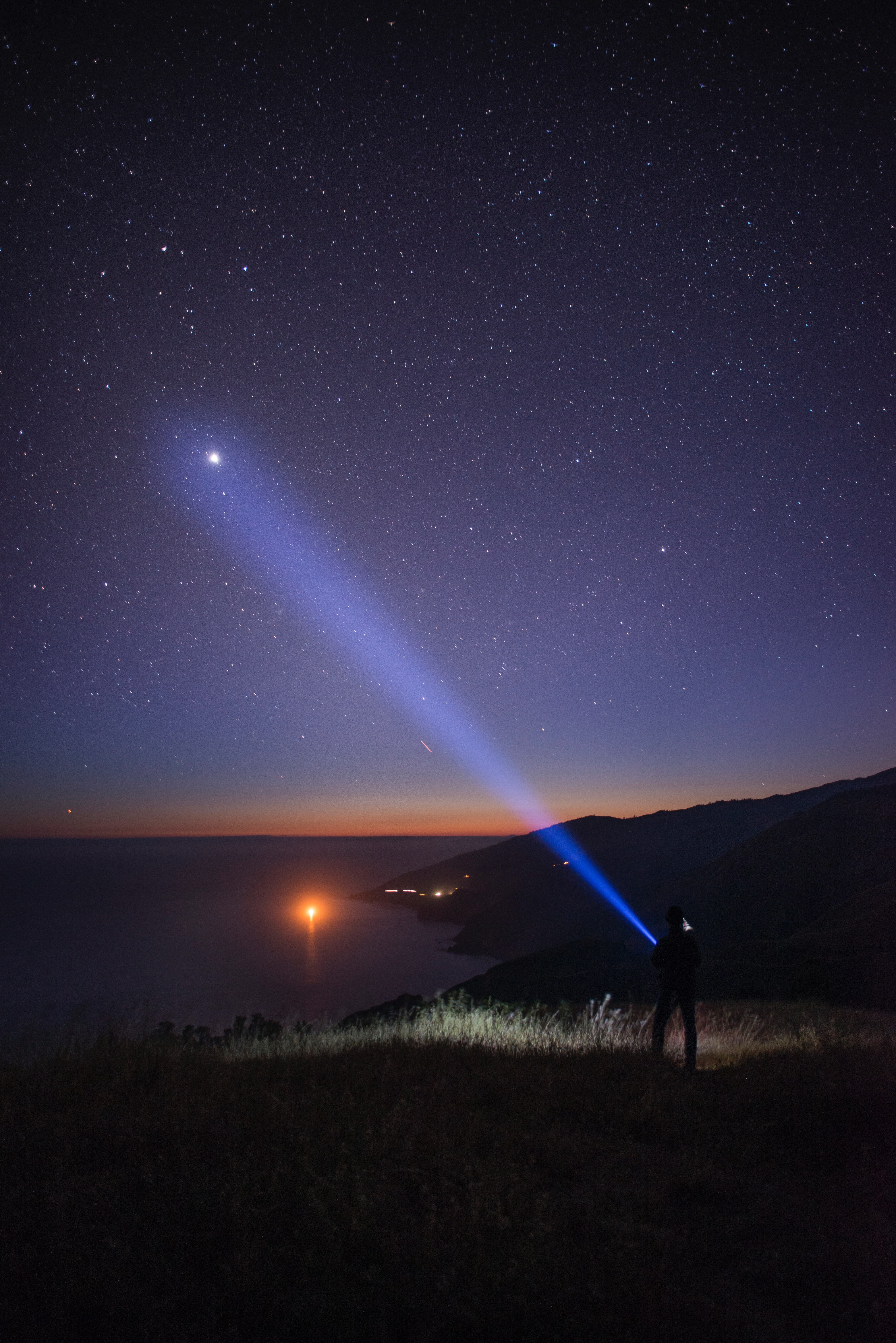dark, shooting, one person, 5K, sky, space, star field, beauty in nature, guy, flashing, scenics - nature, field, illuminated, standing, hill, star, astronomy, Phone HD Wallpaper