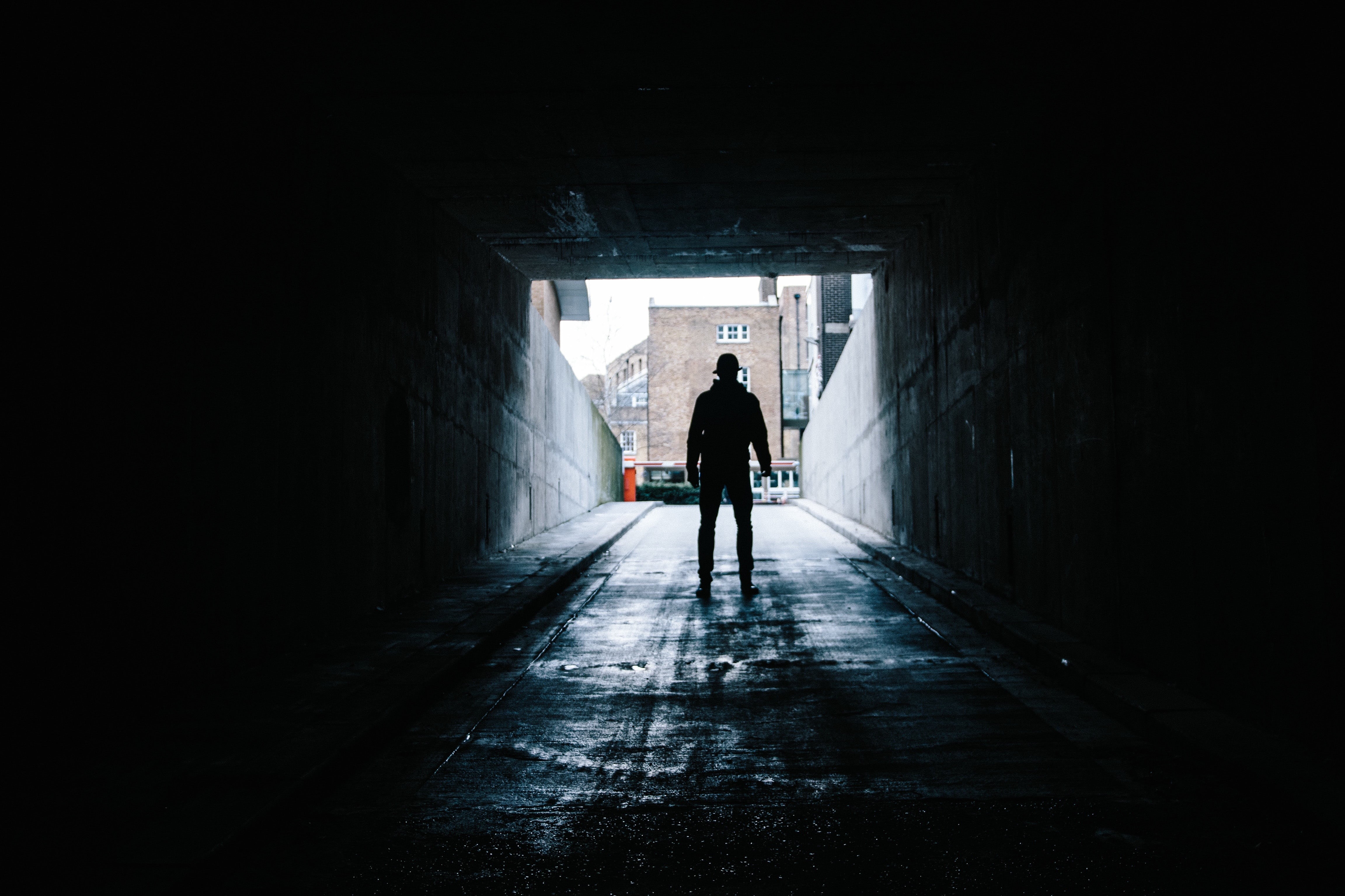 real people, rear view, lifestyles, 4K, architecture, full length, indoors, built structure, one person, dark, men, adult, alone, building, people, silhouette, HD Wallpaper