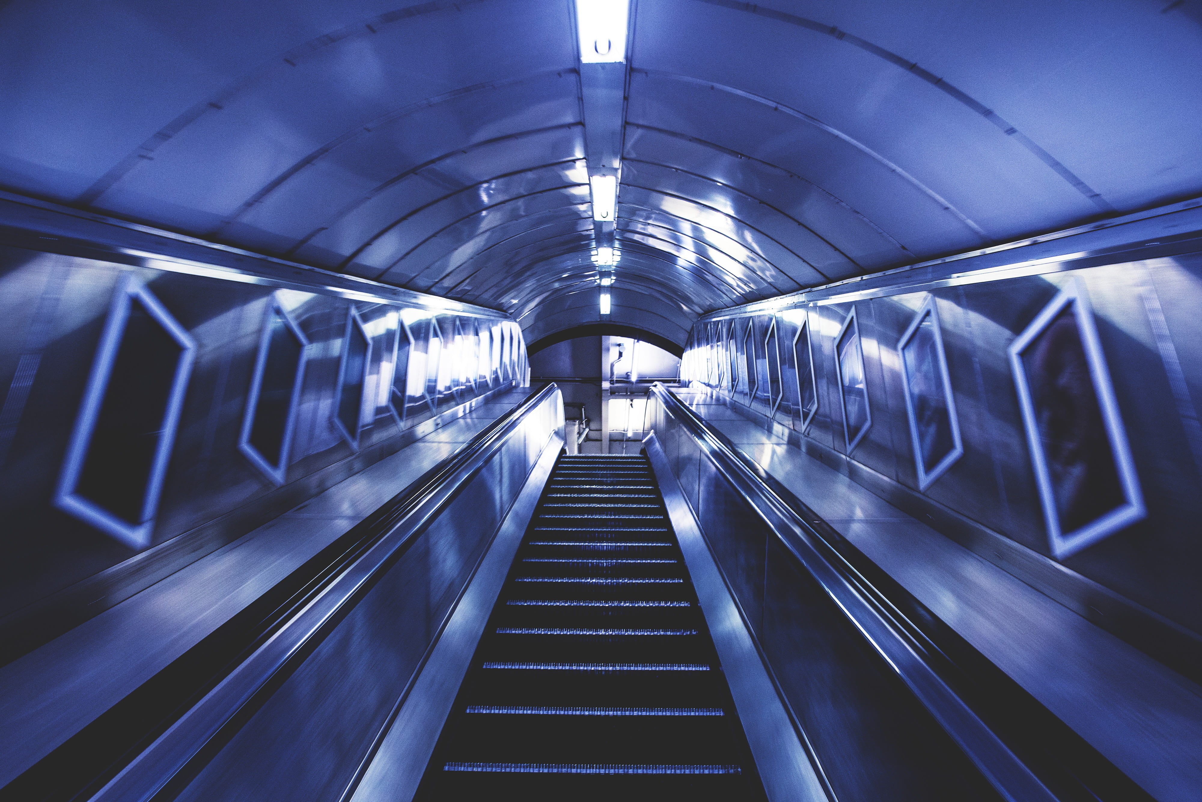 underground, the way forward, london, no People, convenience, staircase, futuristic, 4K, built structure, underpass, fluorescent light, ceiling, public transportation, HD Wallpaper