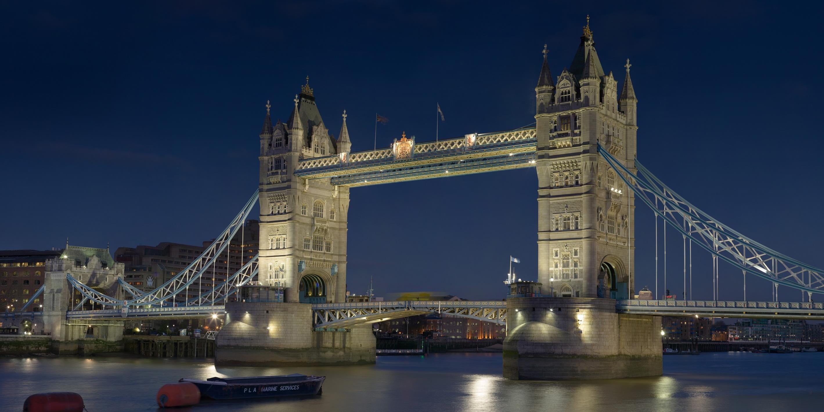 sky, bridge, connection, tower Bridge, outdoors, england, cityscape, monument, uK, river, boat, british Culture, city, night, tower, dusk, architecture, HD Wallpaper