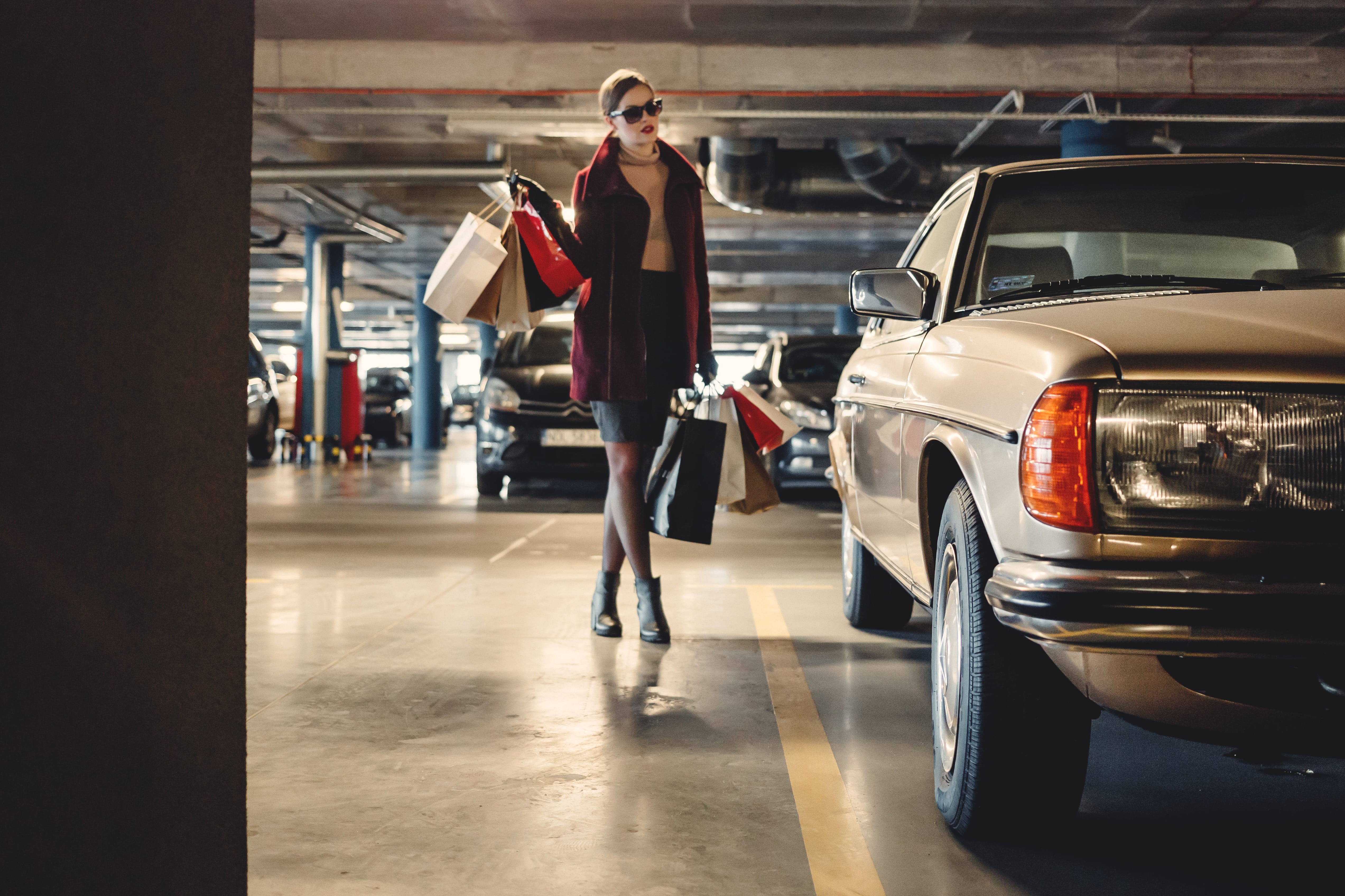 motor vehicle, towards, fashion, inside, architecture, paper, bags, transportation, walking, women, 4K, luxury, full length, adult, woman, carrying, one person, HD Wallpaper