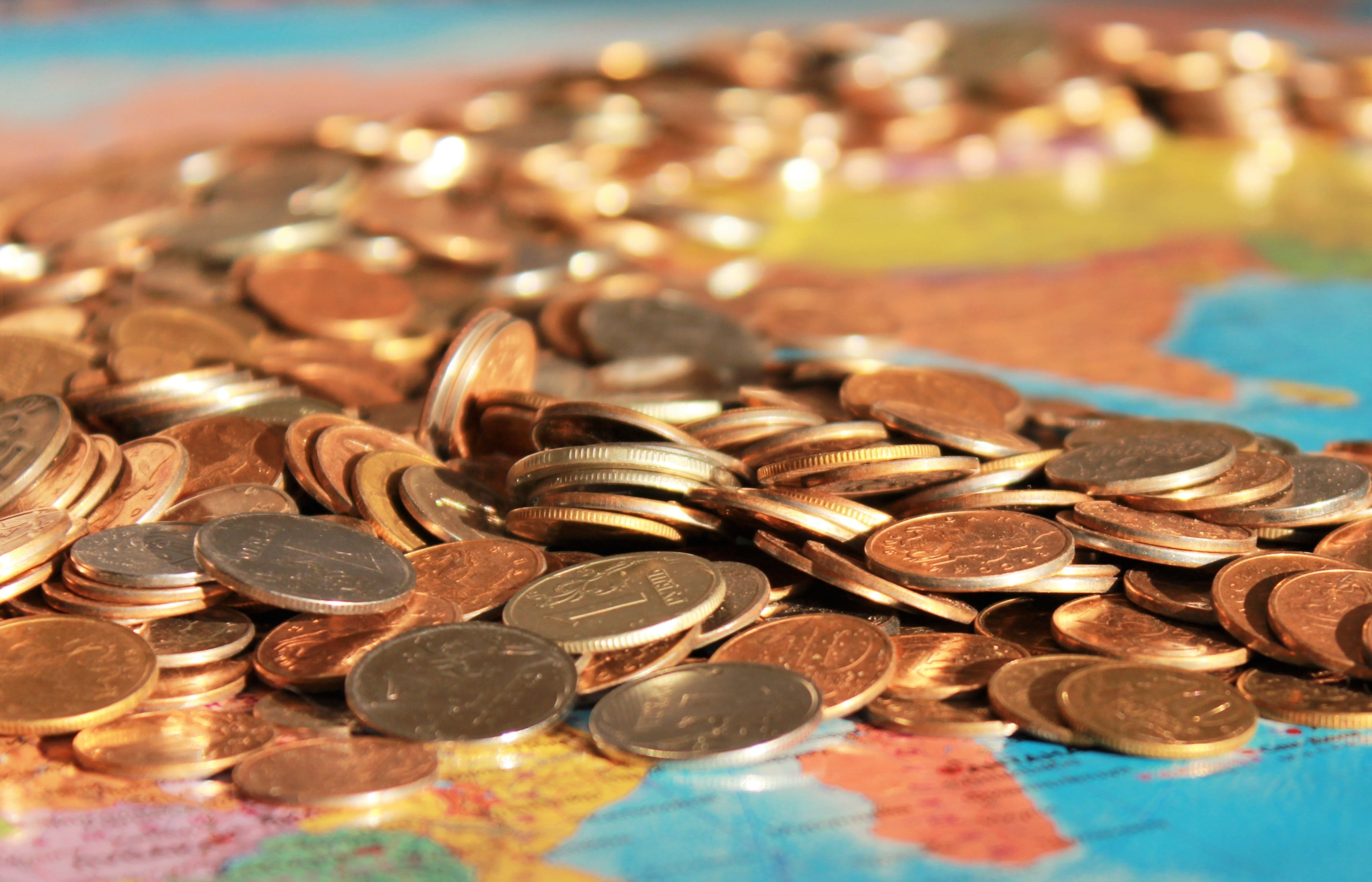currency symbol, indoors, business, close, close-up, coins, 2K, map, bronze, selective focus, large group of objects, salary, money, investment, silver, HD Wallpaper