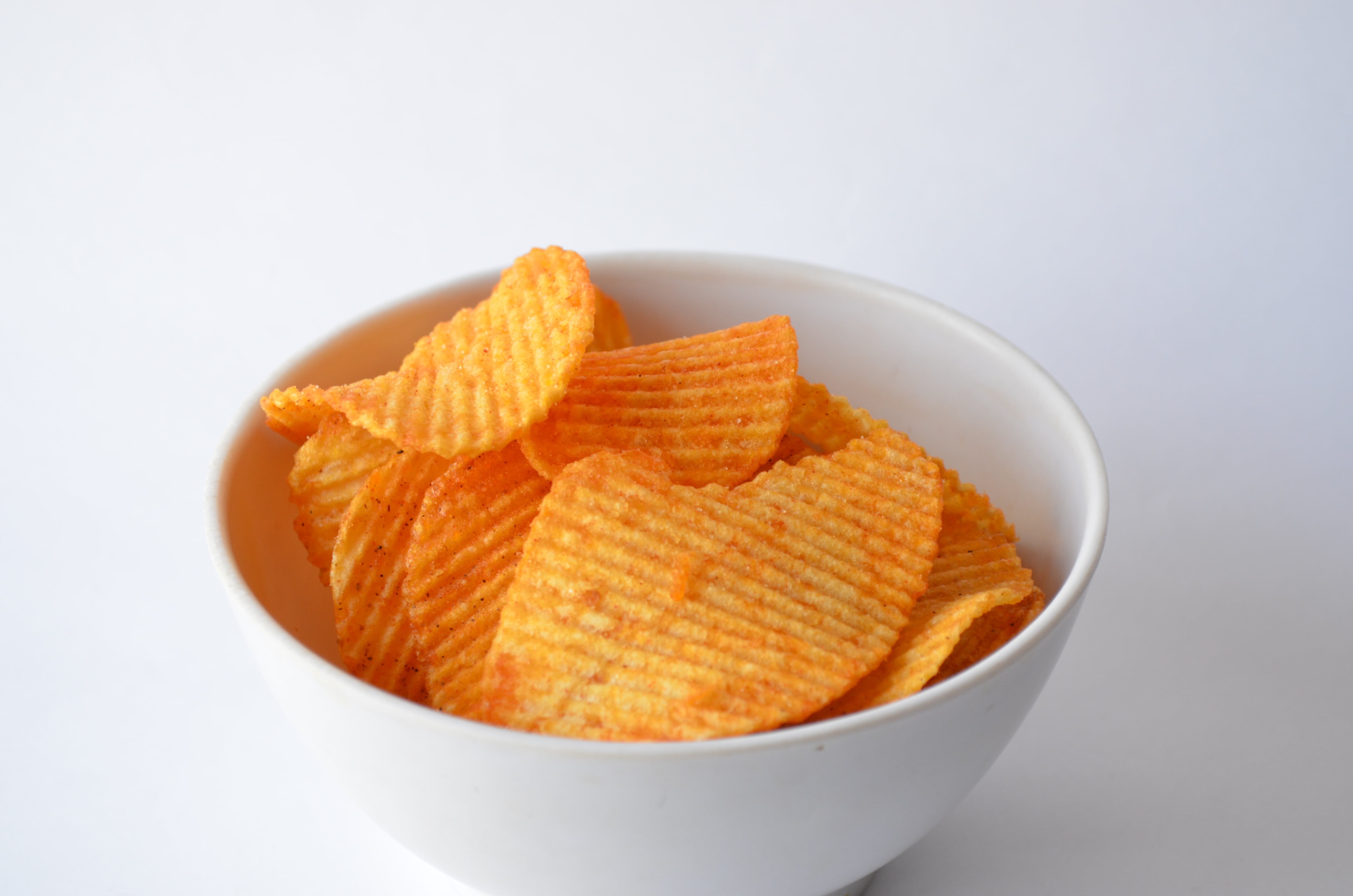 potato chip, cut out, crispy, seasoning, close-up, unhealthy eating, salt - seasoning, indoors, food and drink, eating, dieting, studio shot, fried, bowl, HD Wallpaper