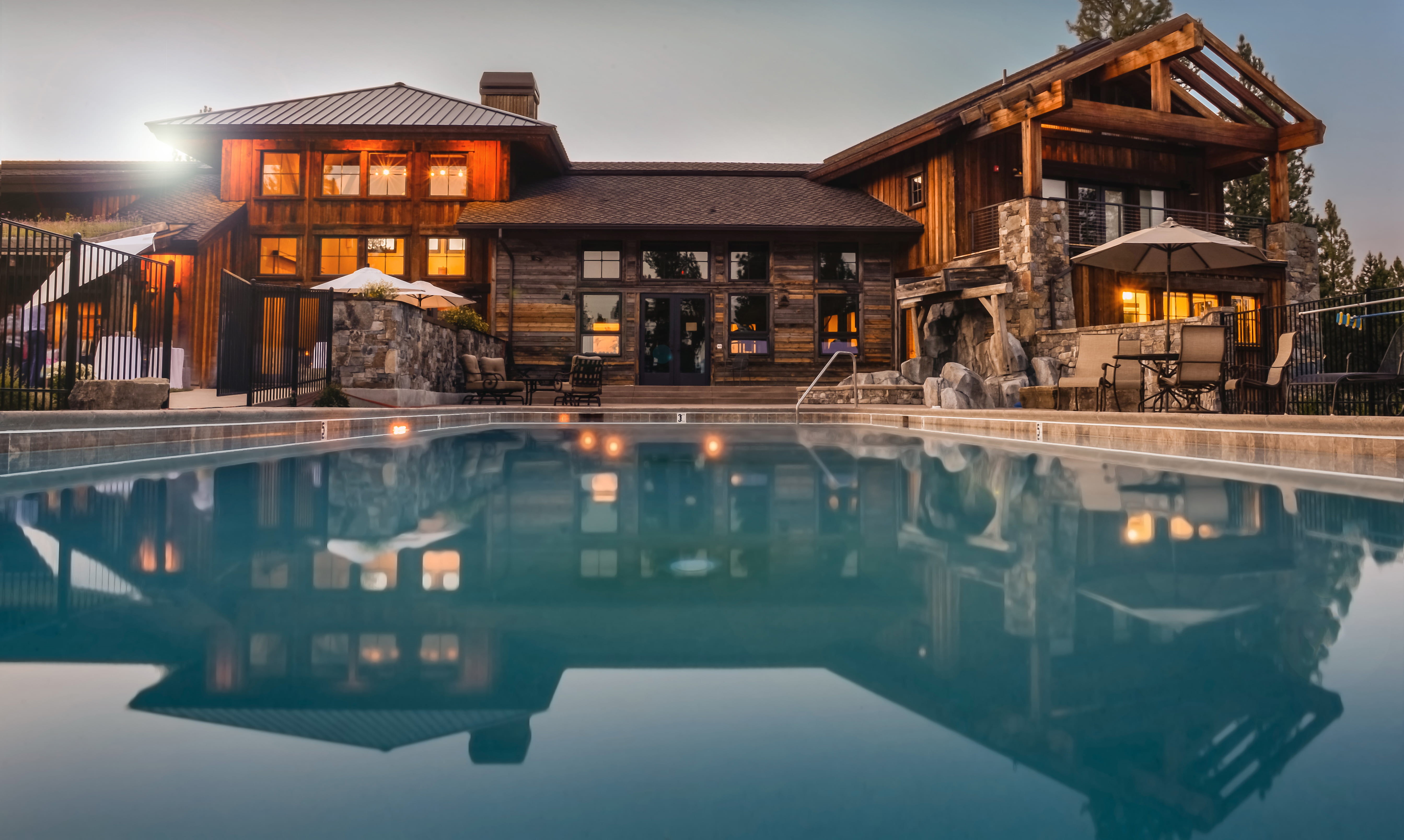 dusk, property, building, sky, water, building exterior, 5K, architecture, house, backyard, real estate, swimming pool, travel destinations, reflection, HD Wallpaper