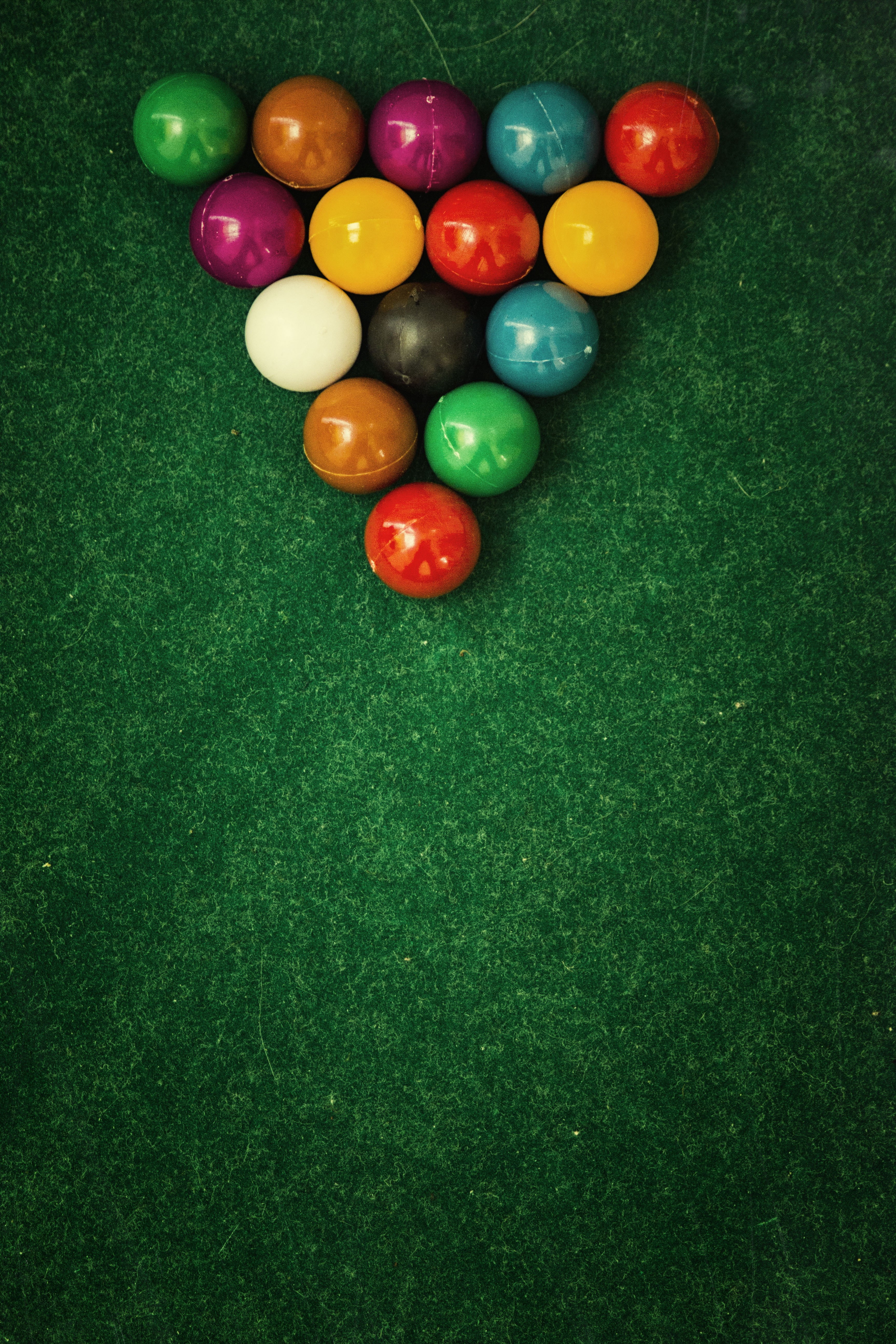 indoors, no people, ball, table, set, cloth, snooker, pool, leisure activity, high angle view, green color, relaxation, pool table, directly above, sphere, Phone HD Wallpaper