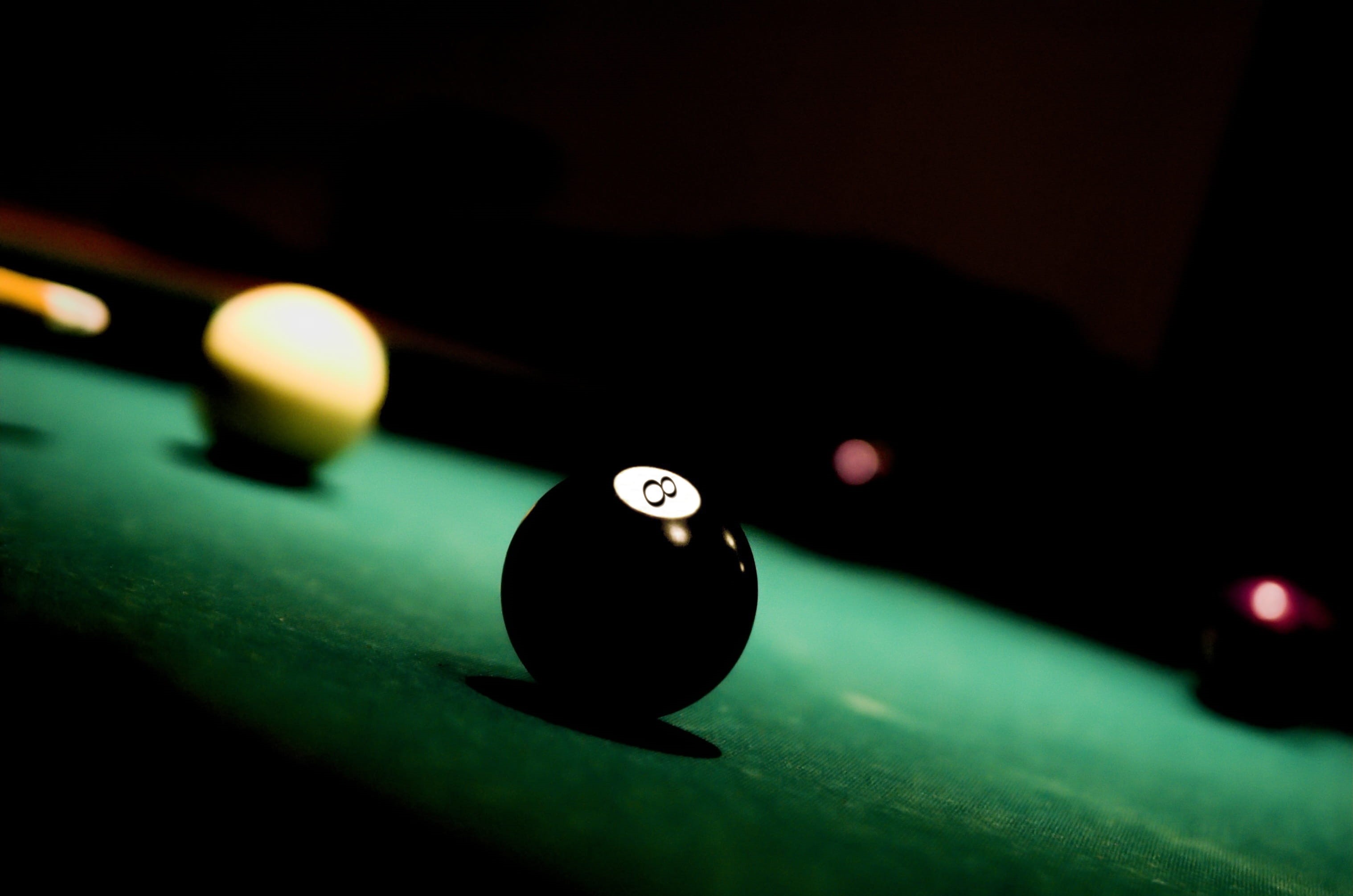 close-up, focus, number, macro, snooker ball, snooker, Ball, indoors, balls, green, 8, photography, pool ball, billiards, shallow, nightlife, competition, HD Wallpaper