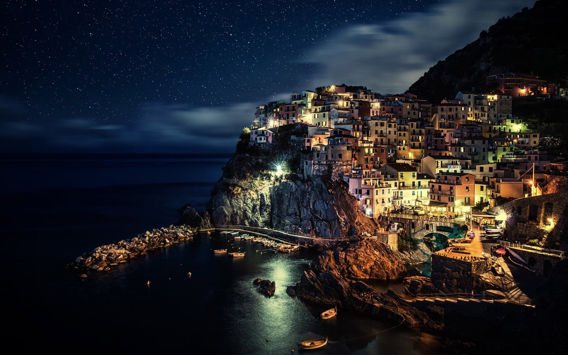 house, landscape, space, building, land, residential district, city, outdoors, no people, astronomy, built structure, beach, colorful, Italy, 1080P, building exterior, HD Wallpaper
