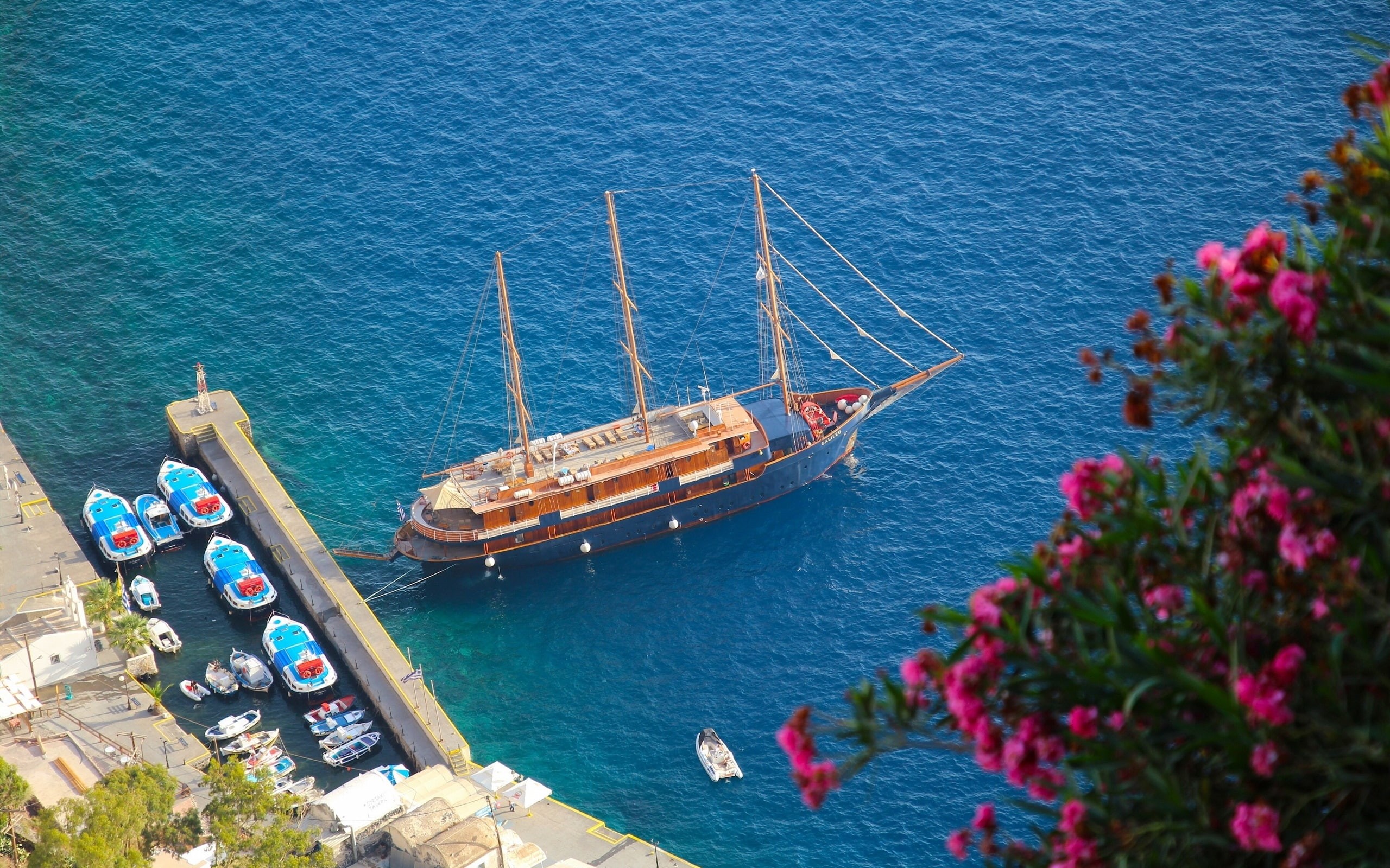 Sea, Aegean, Pier, Boat, 2K, Santorini, Oia, Yacht, Greece, HD Wallpaper