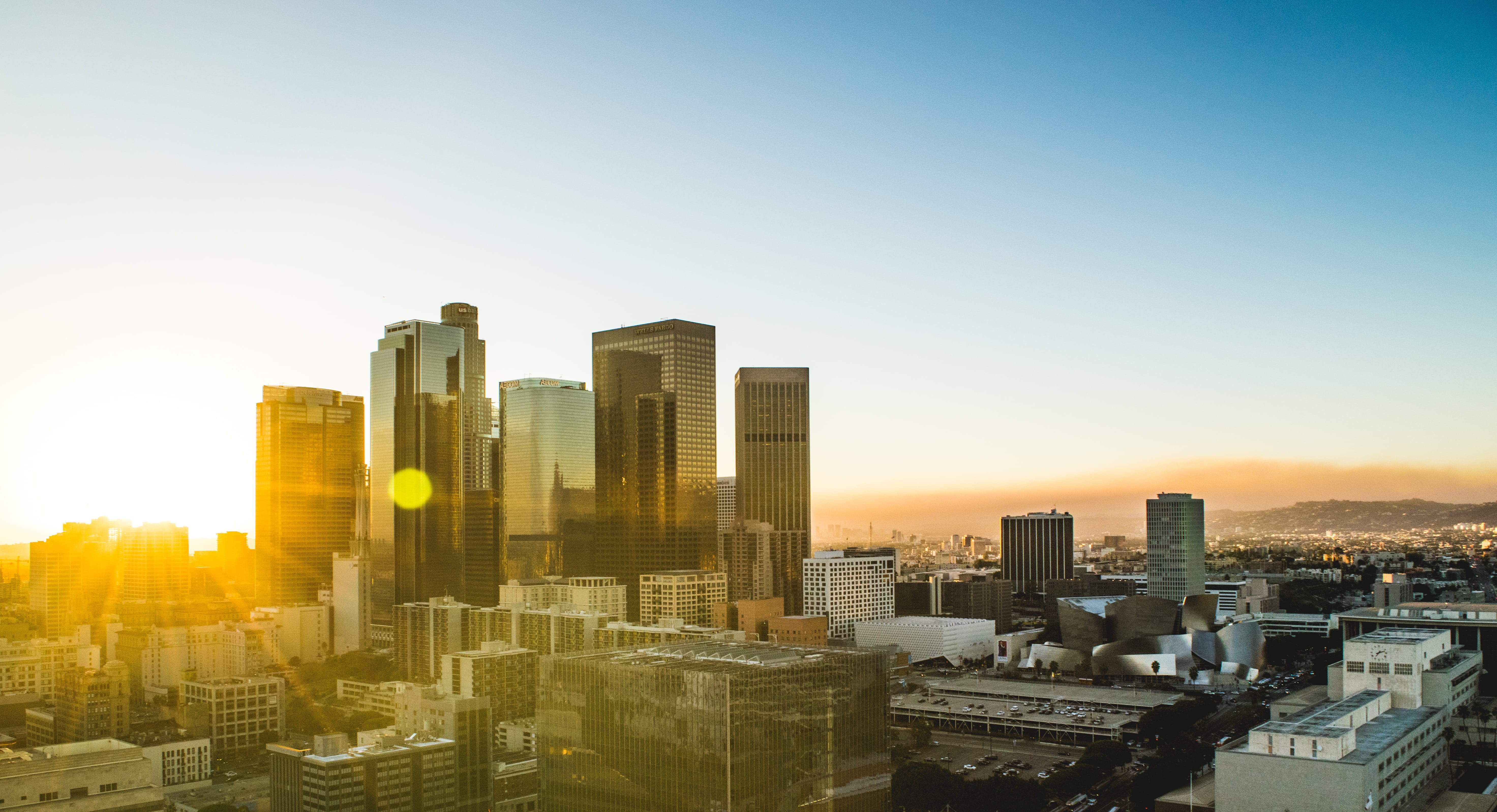 urban skyline, city life, high angle view, sky, building exterior, cityscape, wildfire, industrial, urban, residential district, landscape, downtown, hazy, HD Wallpaper