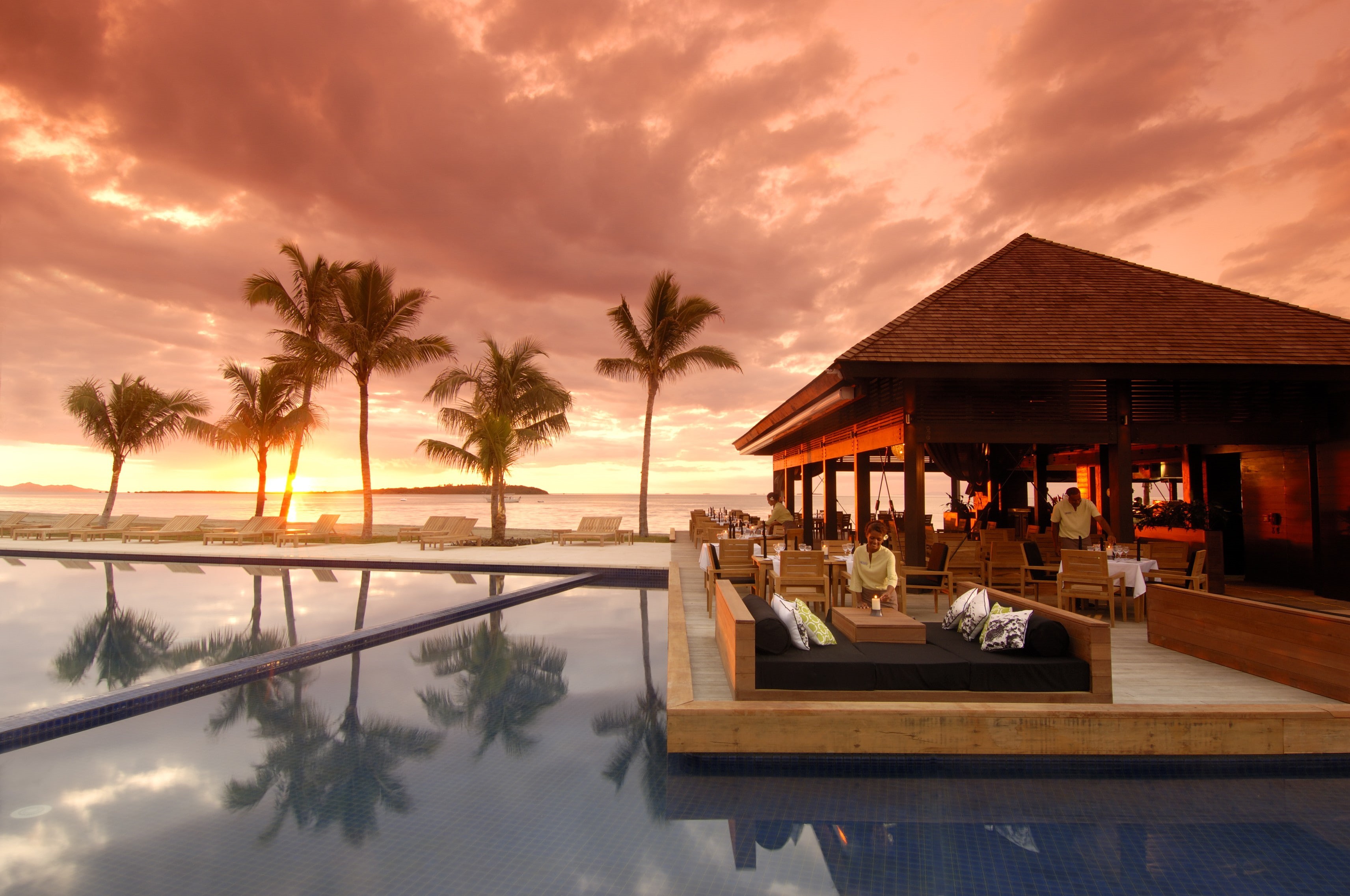 palm trees, sea, resort, swimming pool, 2K, sunset, restaurant, HD Wallpaper
