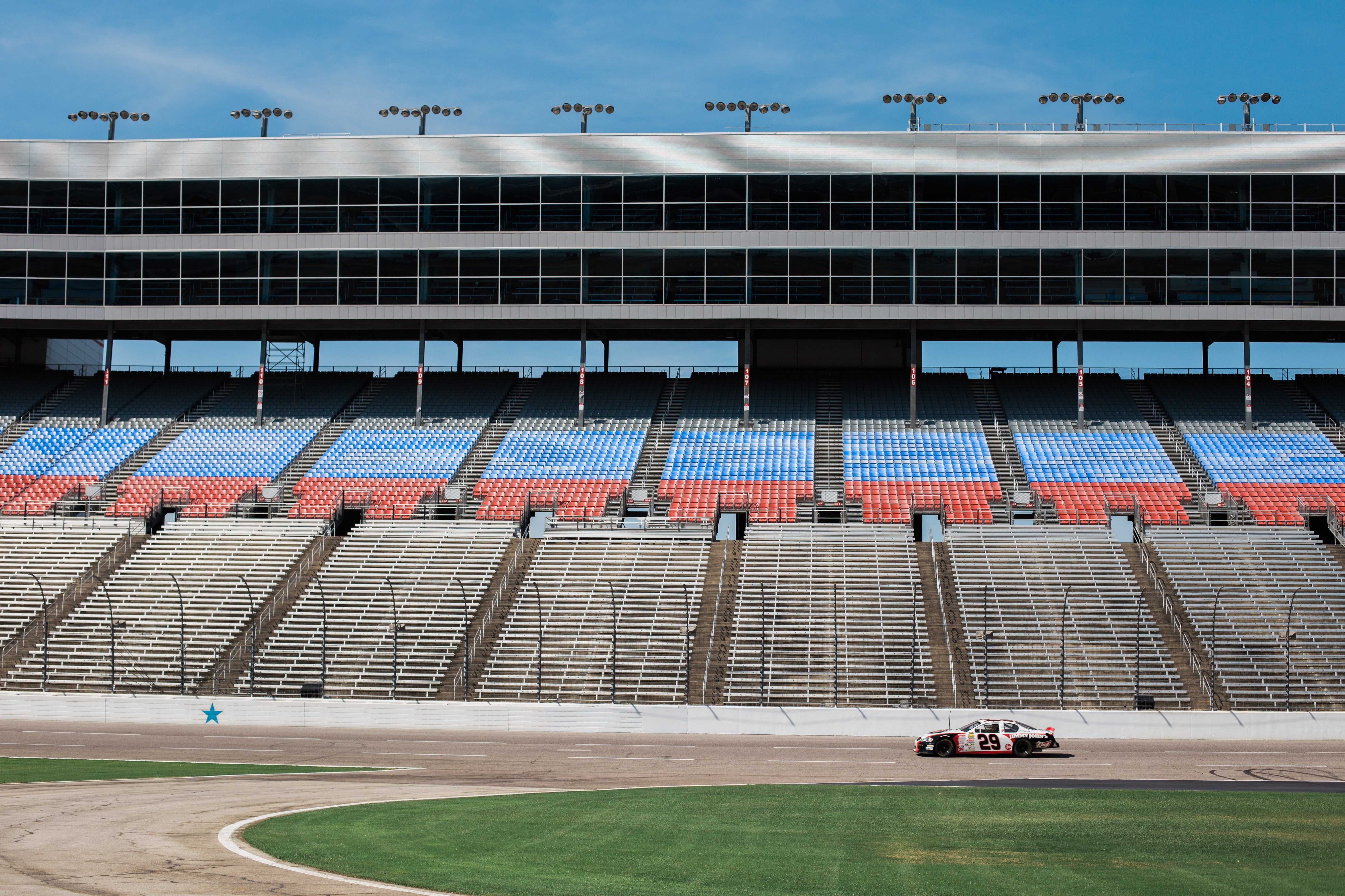 sports Track, seat, cloud - sky, auto racing, grandstand, race car, horseracing Track, built structure, american football - sport, horse Racing, sky, racehorse, HD Wallpaper