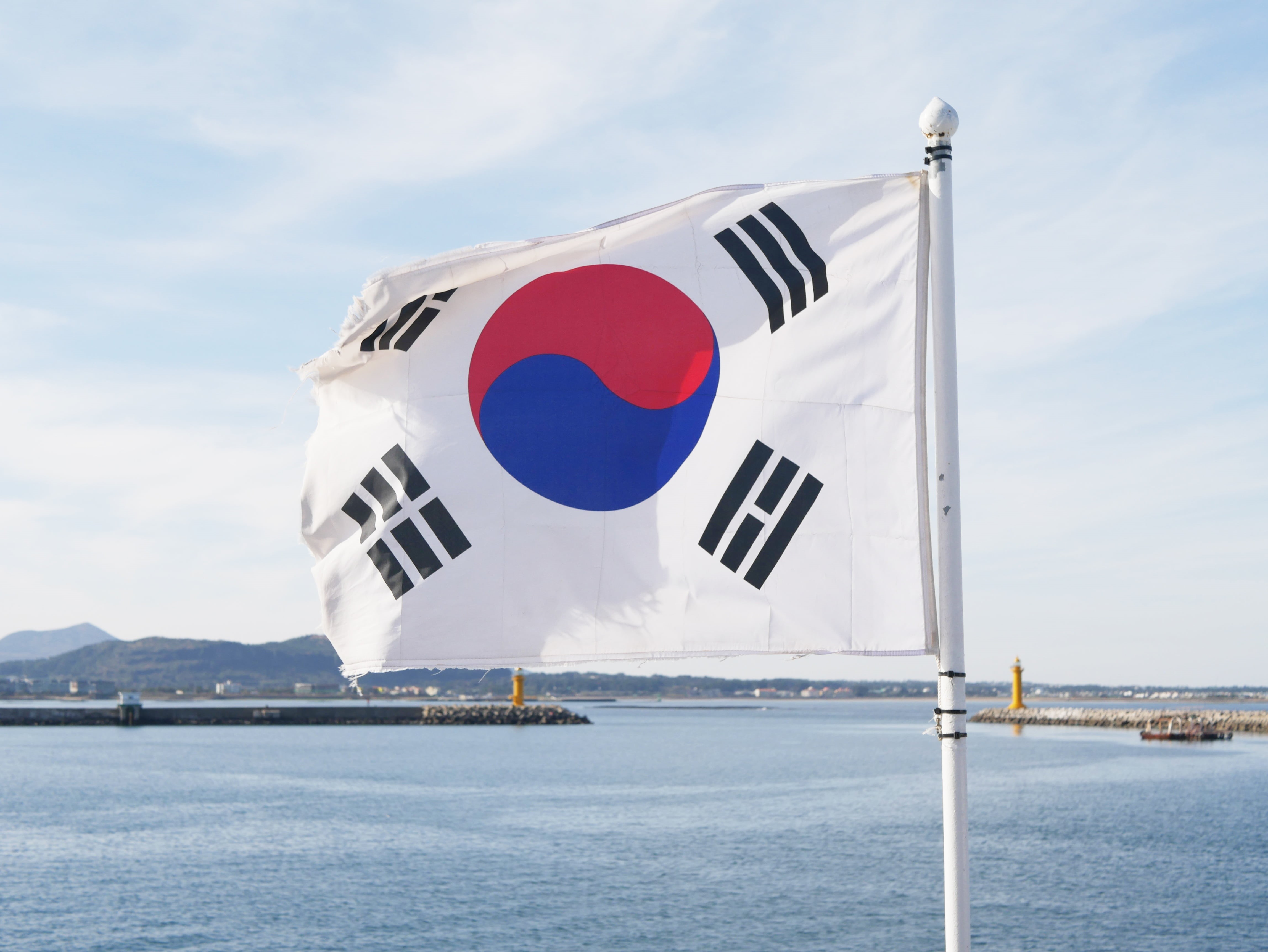 korea, white color, nature, jeju island, motion, waterfront, day, patriotism, outdoors, transportation, 4K, wind, water, south, flag, sea, shape, architecture, HD Wallpaper