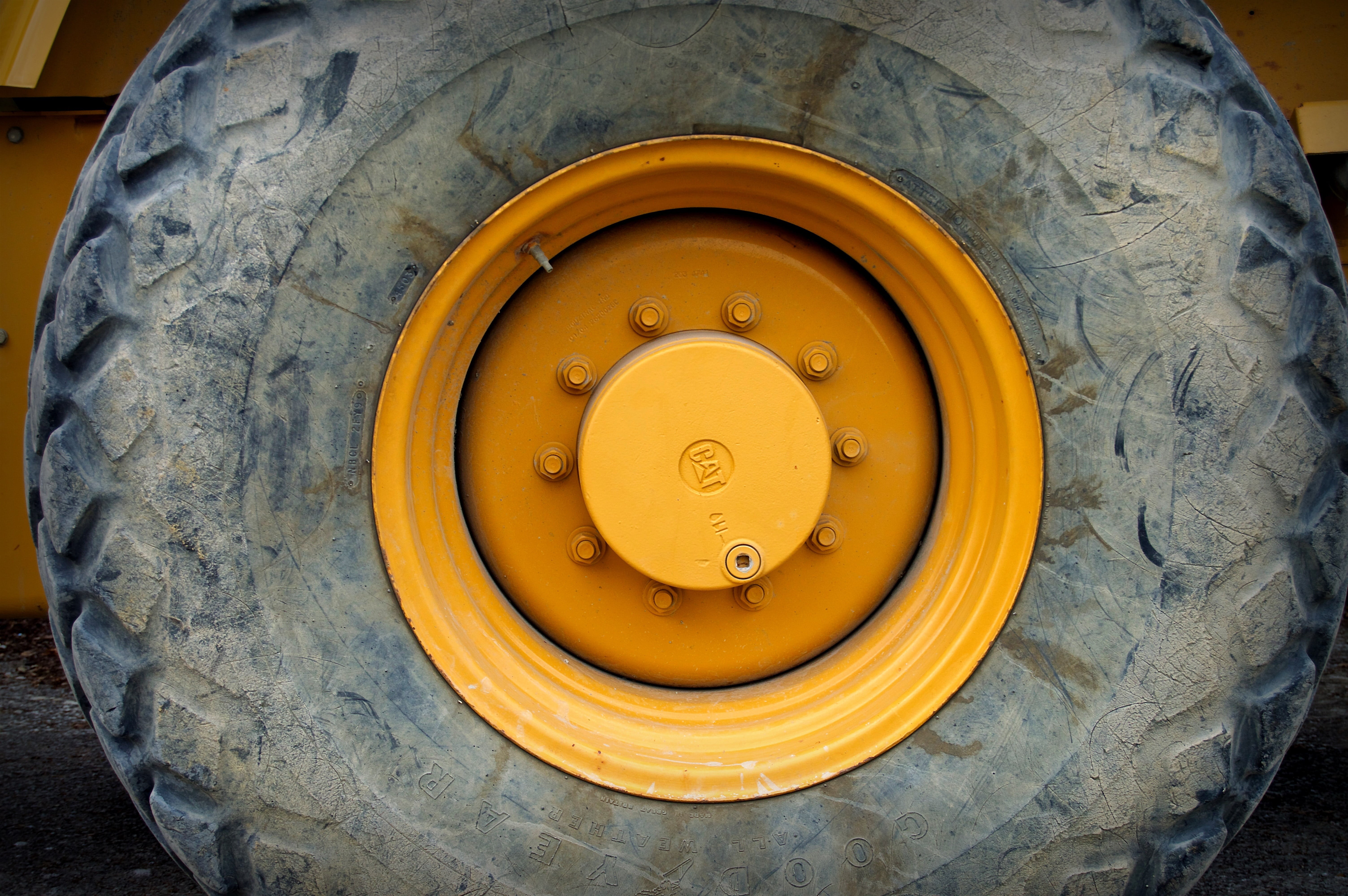 indoors, wheel, compaction, pattern, asphalt roller, tire, excavators, electricity, detail, tractor, road construction, design, metal, machinery, wall - building feature, HD Wallpaper