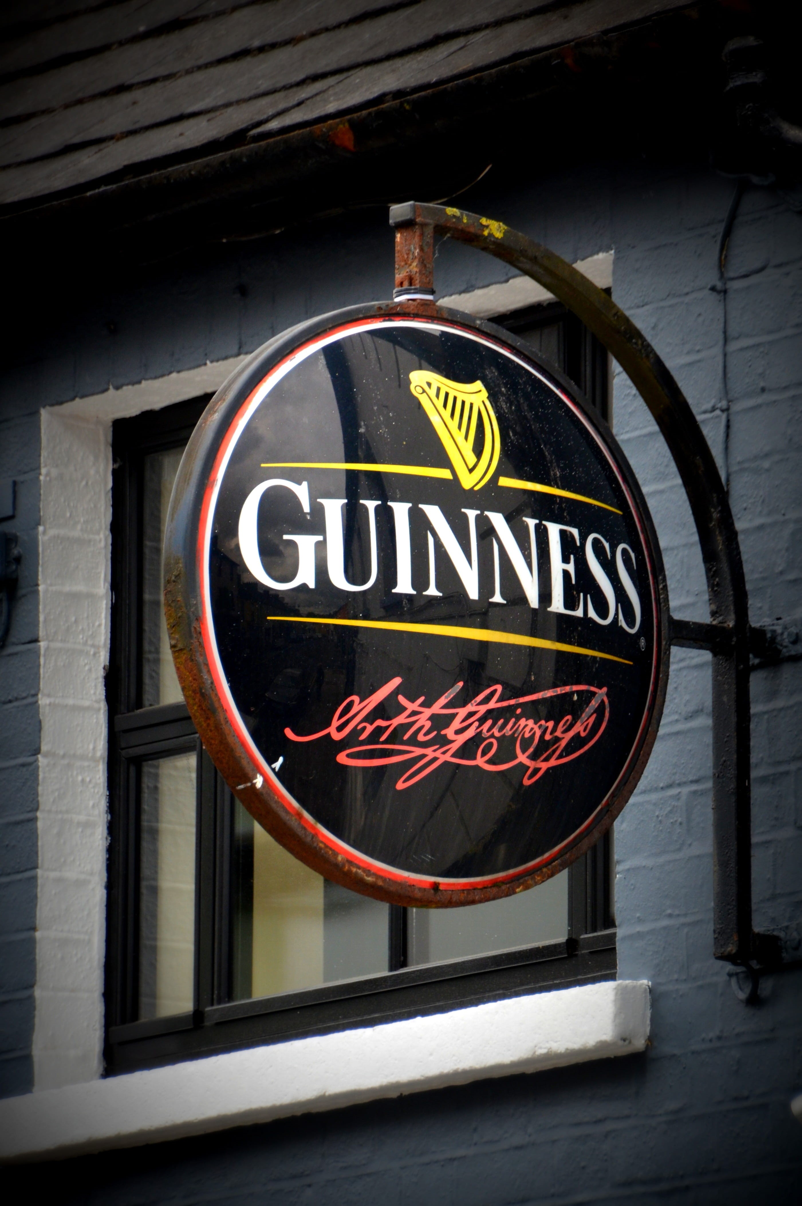 close-up, city, outdoors, Pub, Irish, sign, wall - building feature, Ireland, day, Beer, western script, no people, text, beer, signage, pub, low angle view, Phone HD Wallpaper