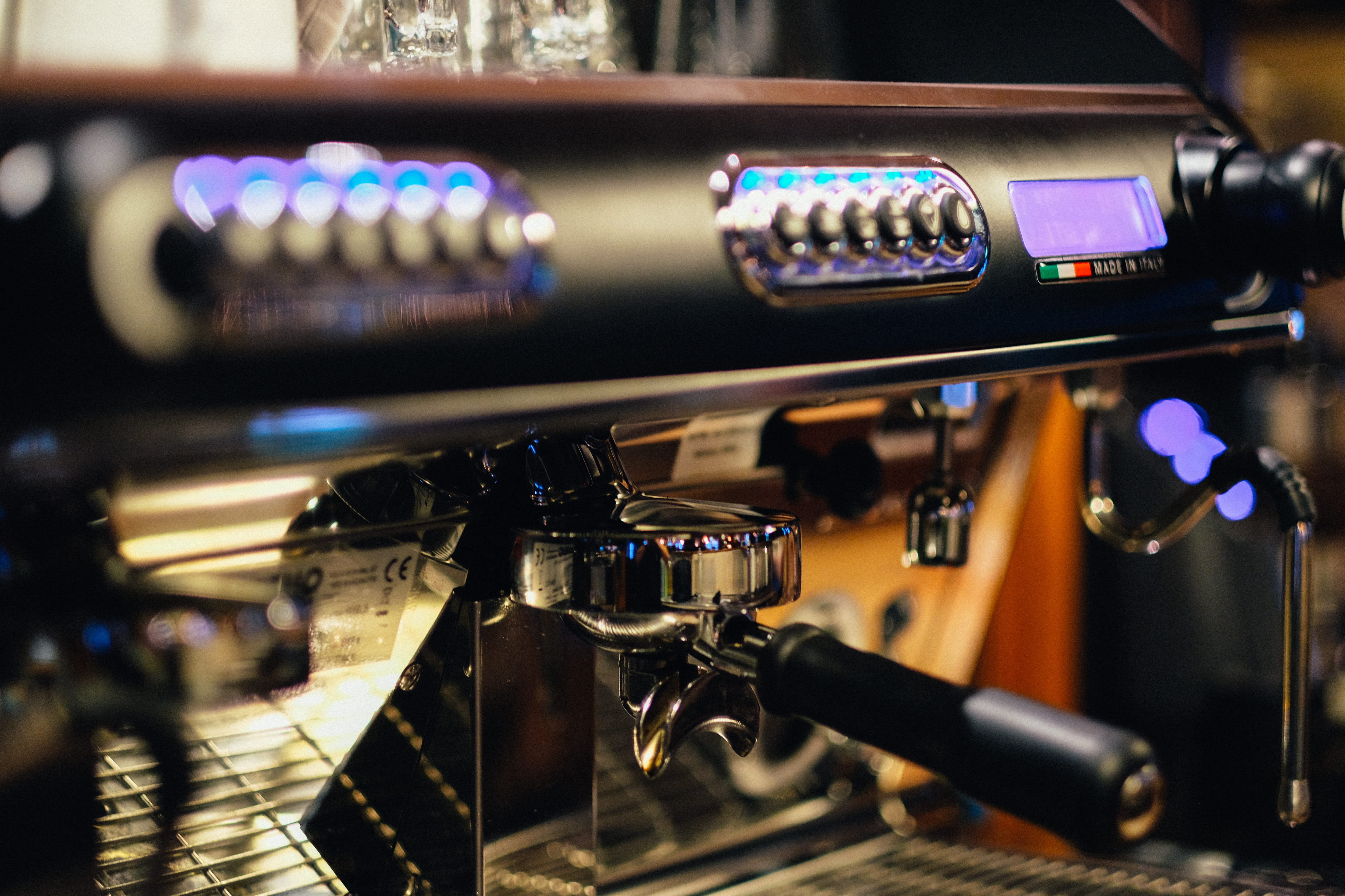 food and drink, coffee, technology, in a row, equipment, music, sound recording equipment, large group of objects, arts culture and entertainment, silver, HD Wallpaper