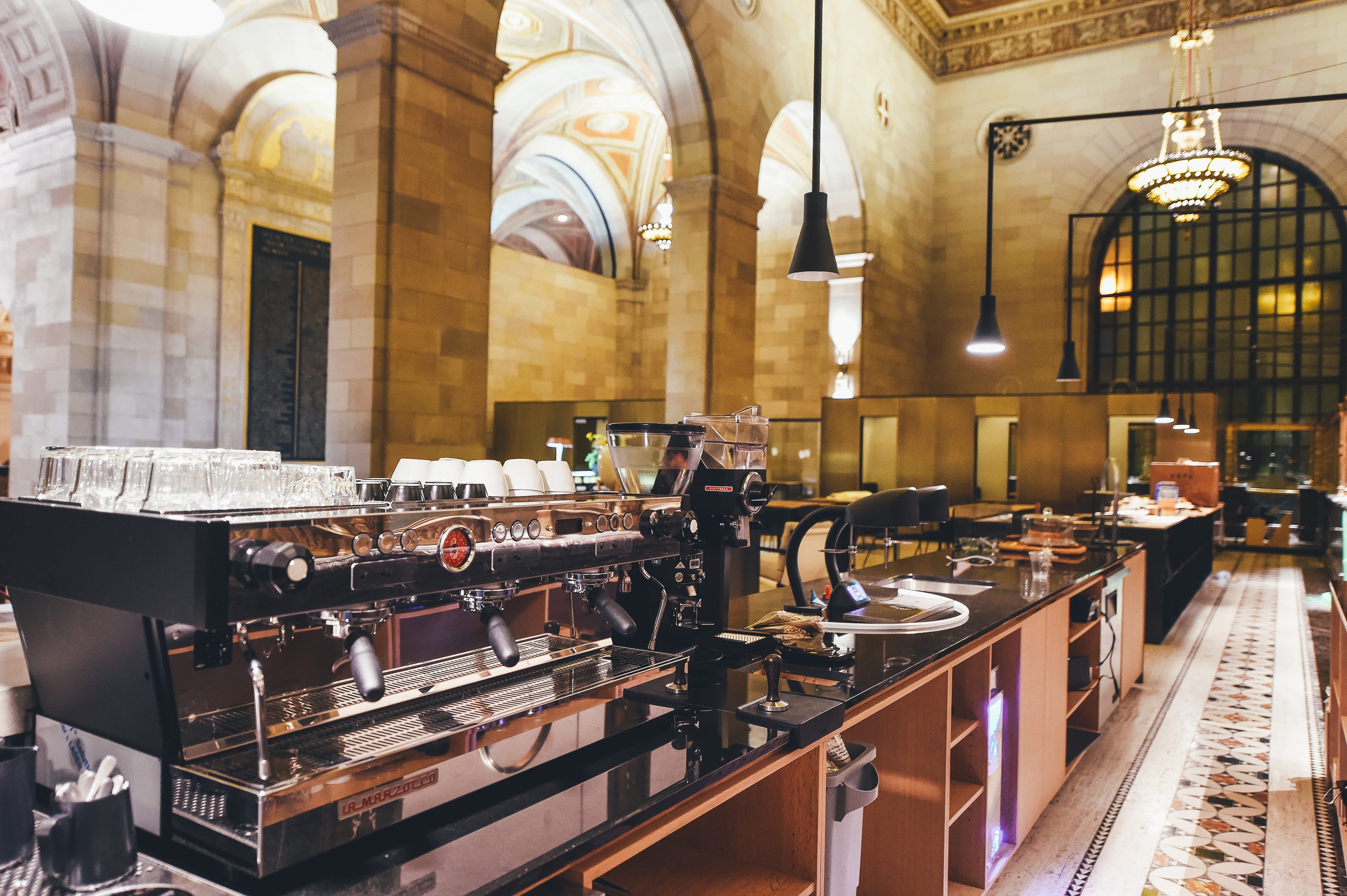 drink, wooden, architecture, baristum, light, built structure, illuminated, ceiling, table, hallway, adult, espresso machine, indoor, crew, business, cafe, HD Wallpaper