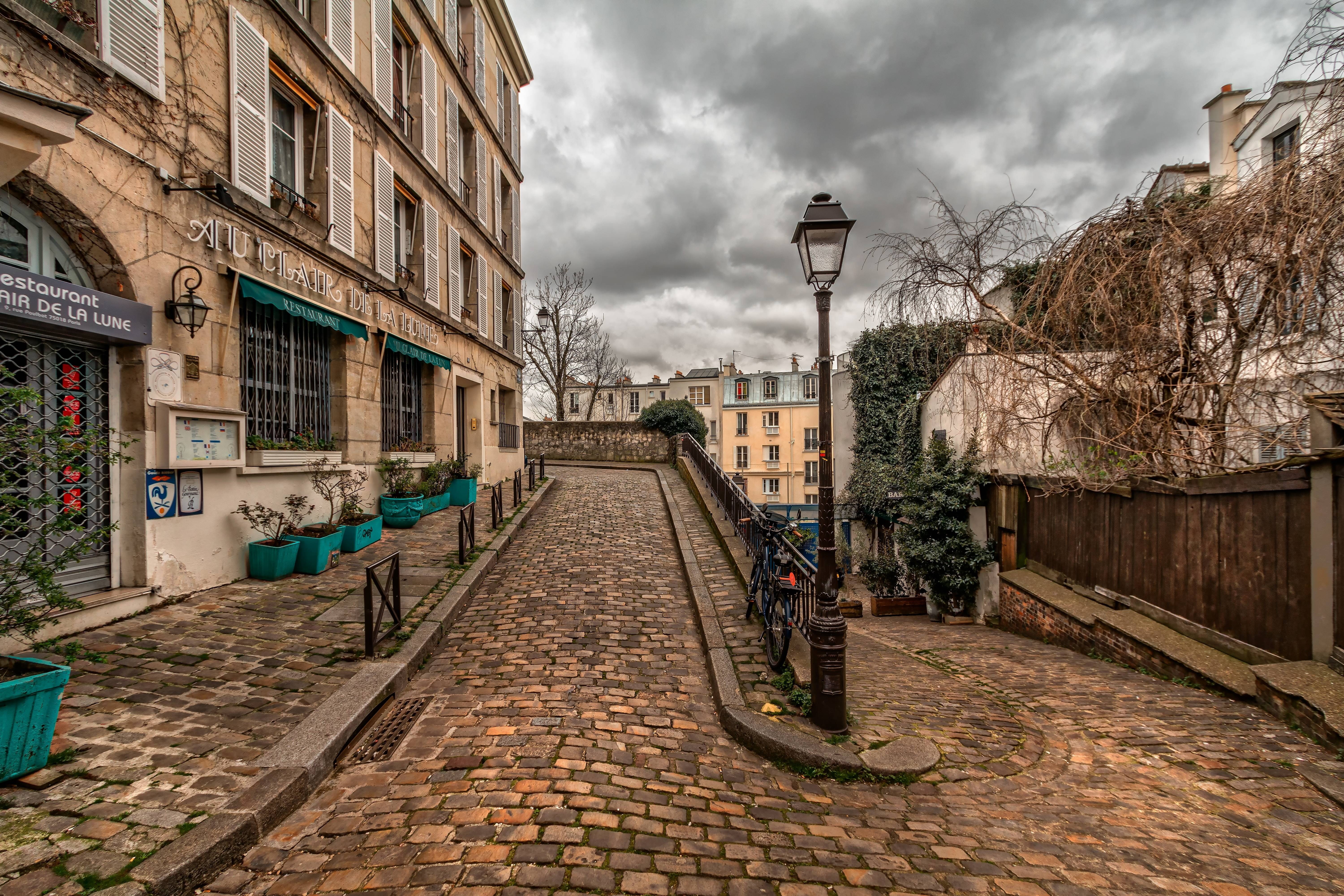 5K, street, path, paris, pavement, town, old, montmartre, HD Wallpaper